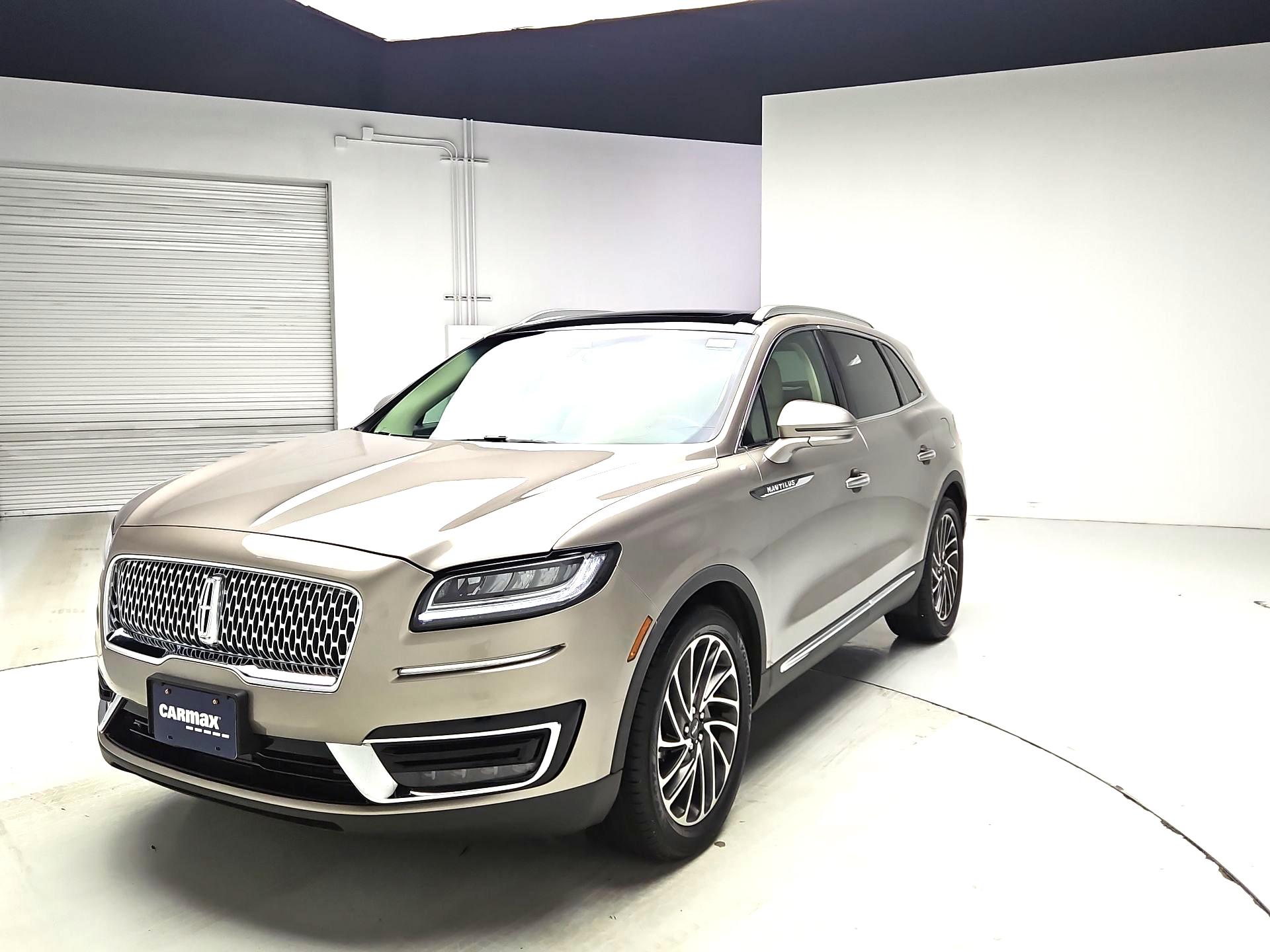 Thumbnail: 2019 Lincoln Nautilus - 3