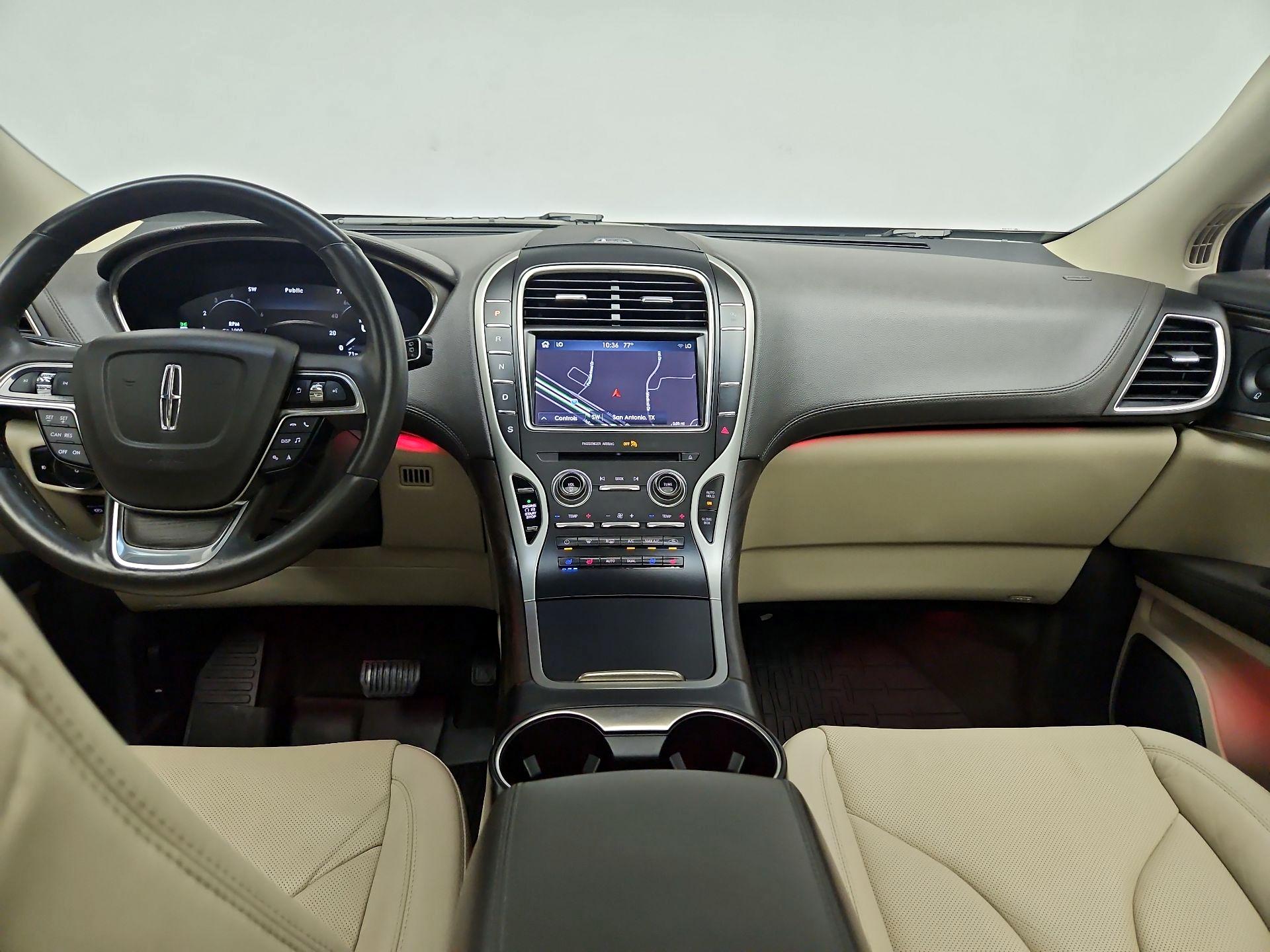 Thumbnail: 2019 Lincoln Nautilus - 8