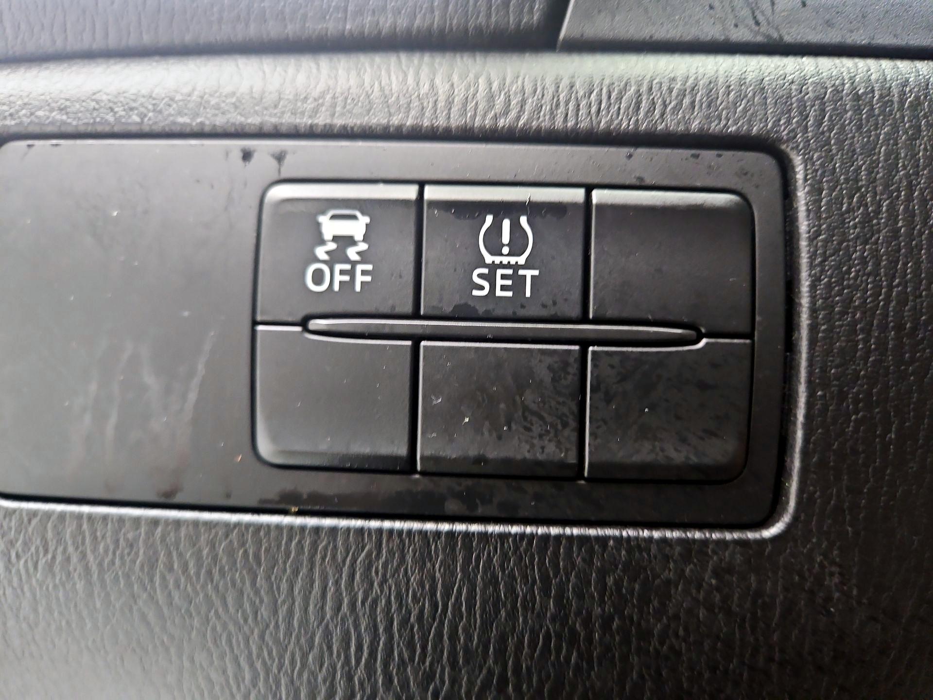 Thumbnail: 2014 Mazda Mazda3 - 11