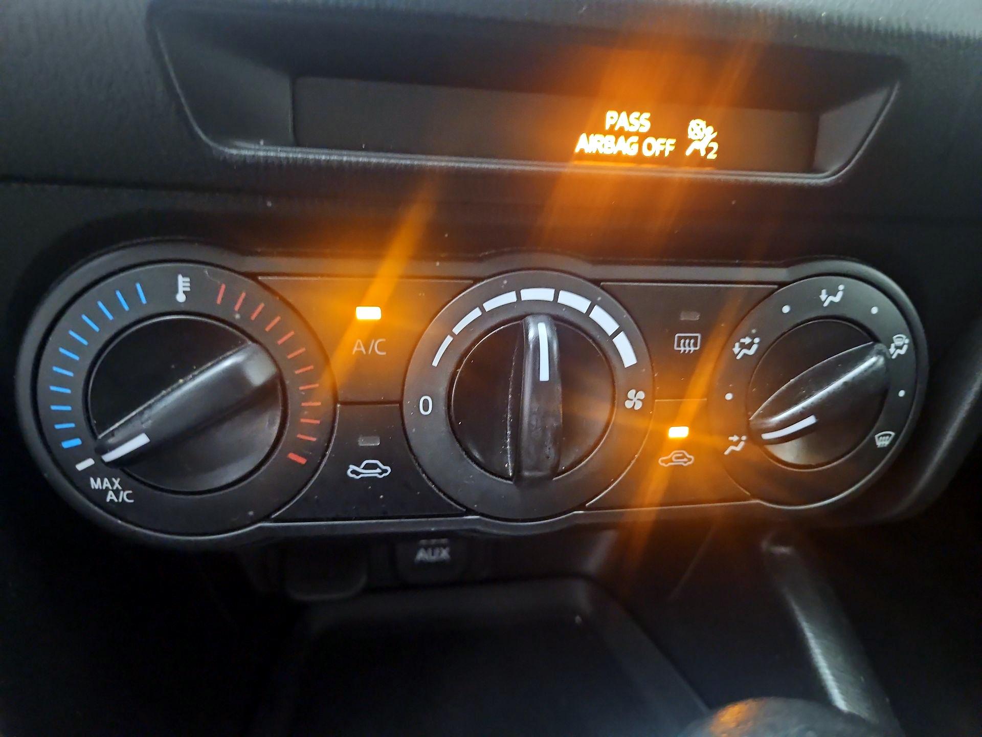 Thumbnail: 2014 Mazda Mazda3 - 13