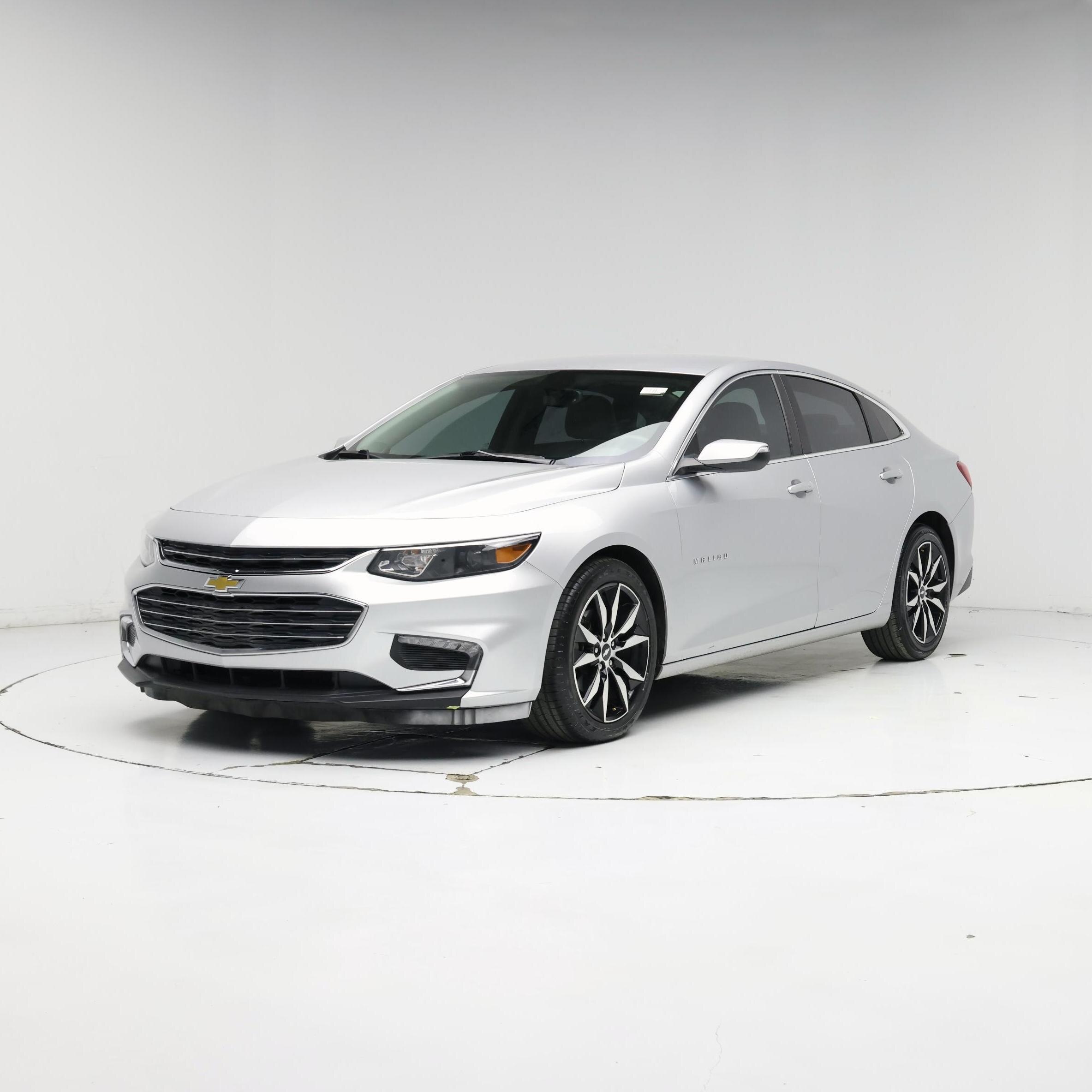 Thumbnail: 2018 Chevrolet Malibu - 4