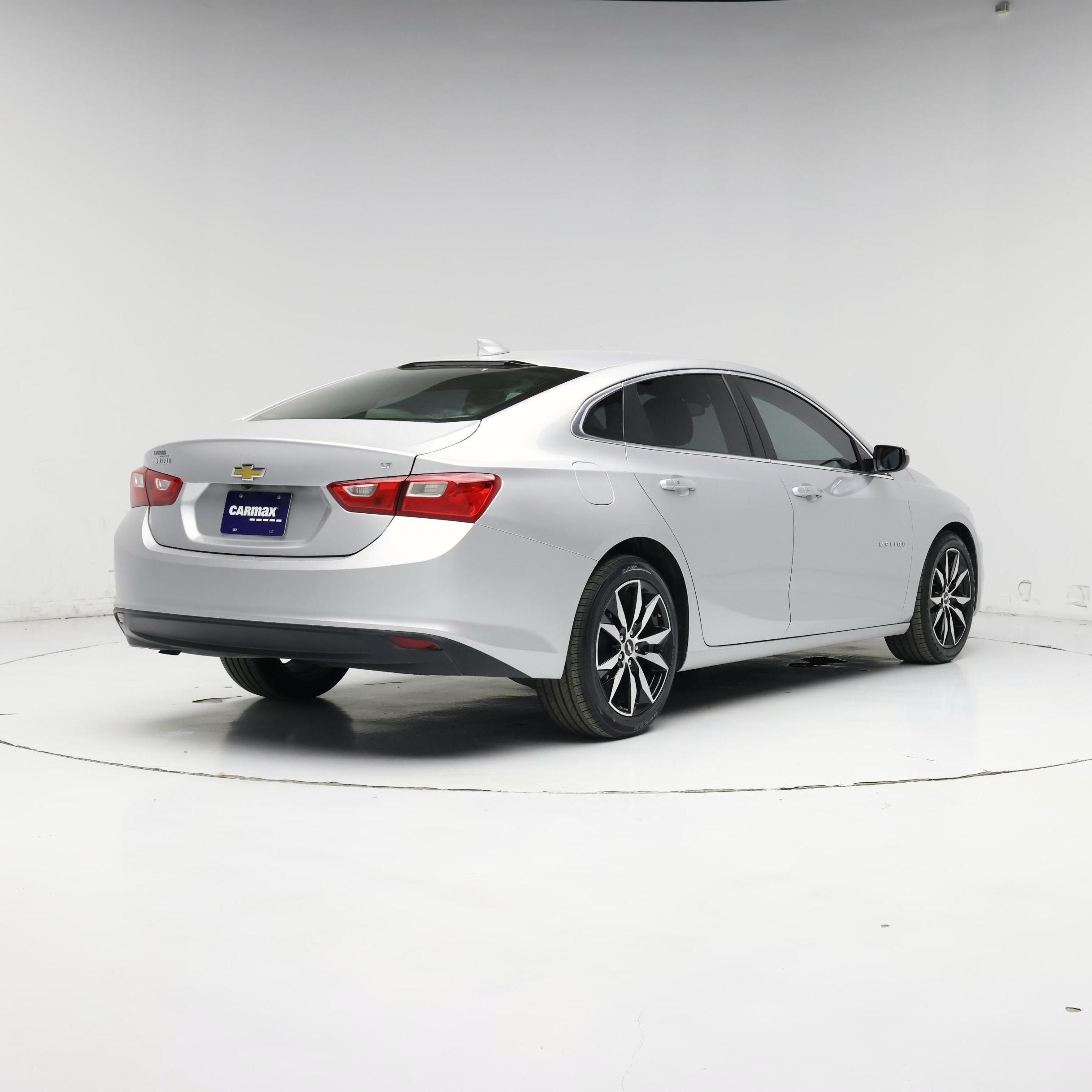 Thumbnail: 2018 Chevrolet Malibu - 8