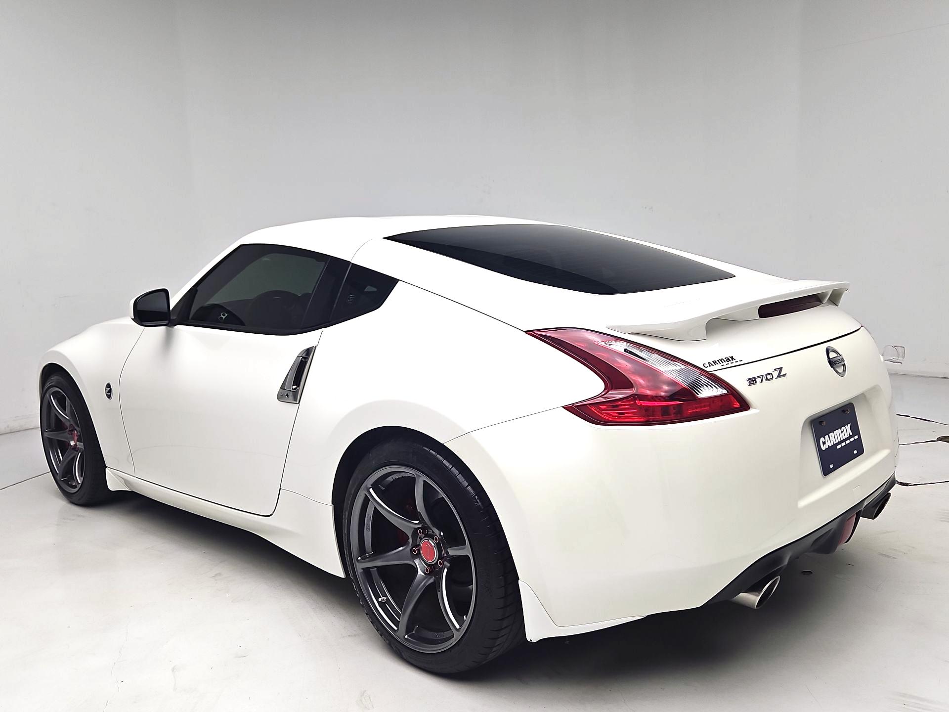 Thumbnail: 2018 Nissan Z - 7