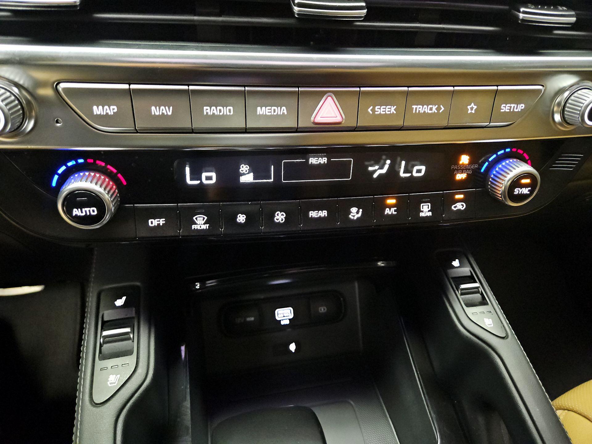 Thumbnail: 2022 Kia Telluride - 15