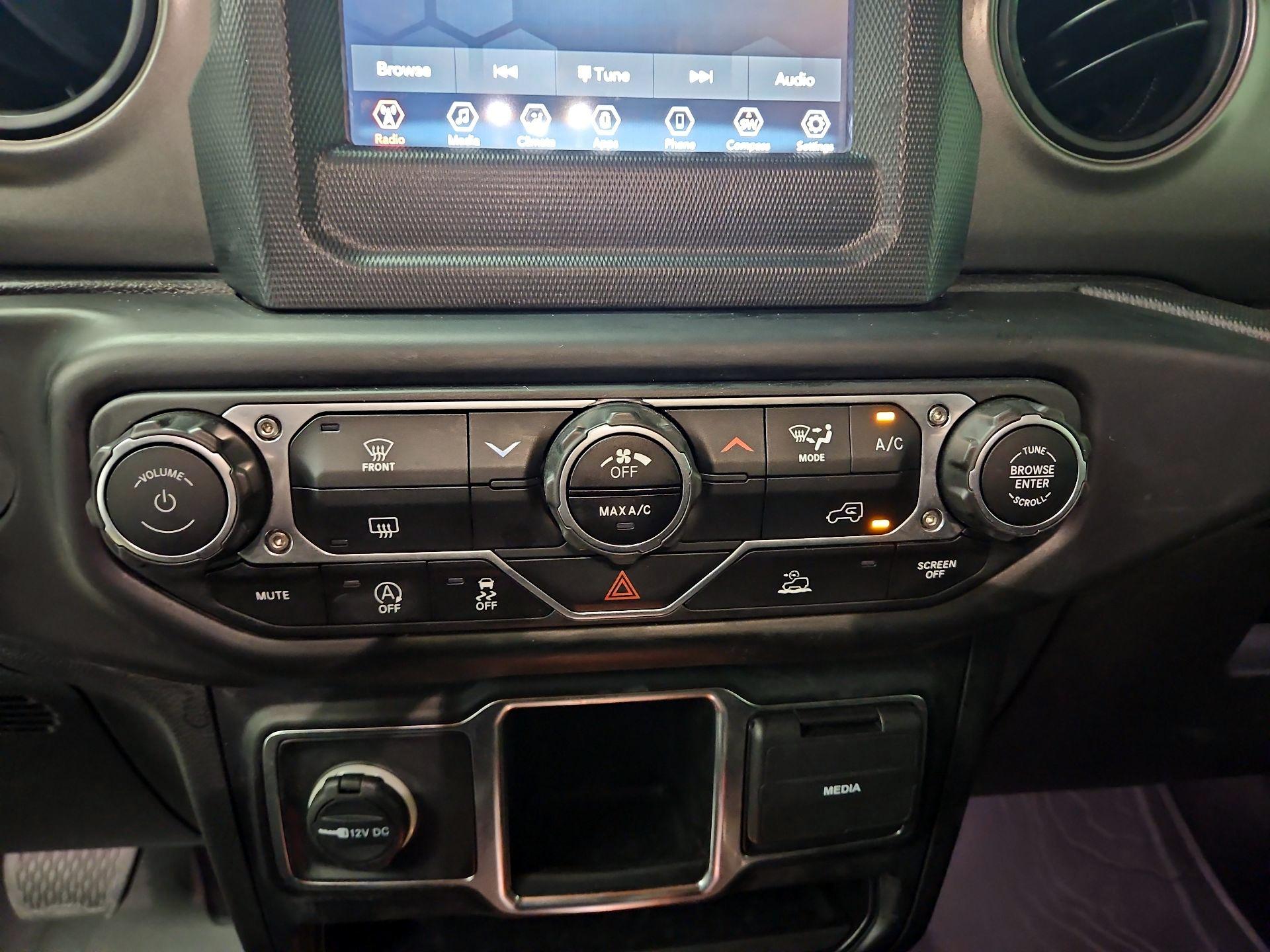Thumbnail: 2023 Jeep Gladiator - 16
