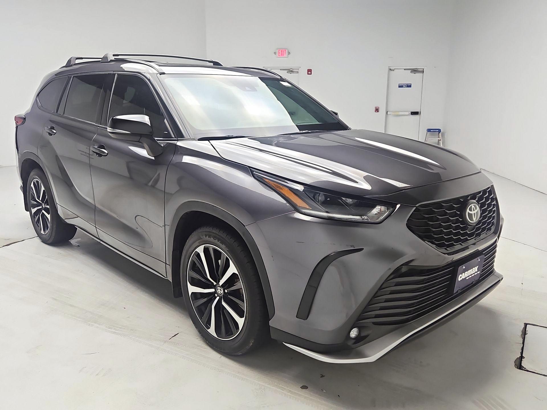 Thumbnail: 2021 Toyota Highlander - 1