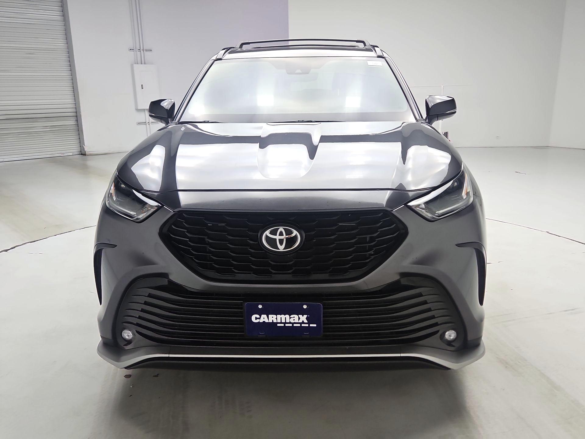 Thumbnail: 2021 Toyota Highlander - 2