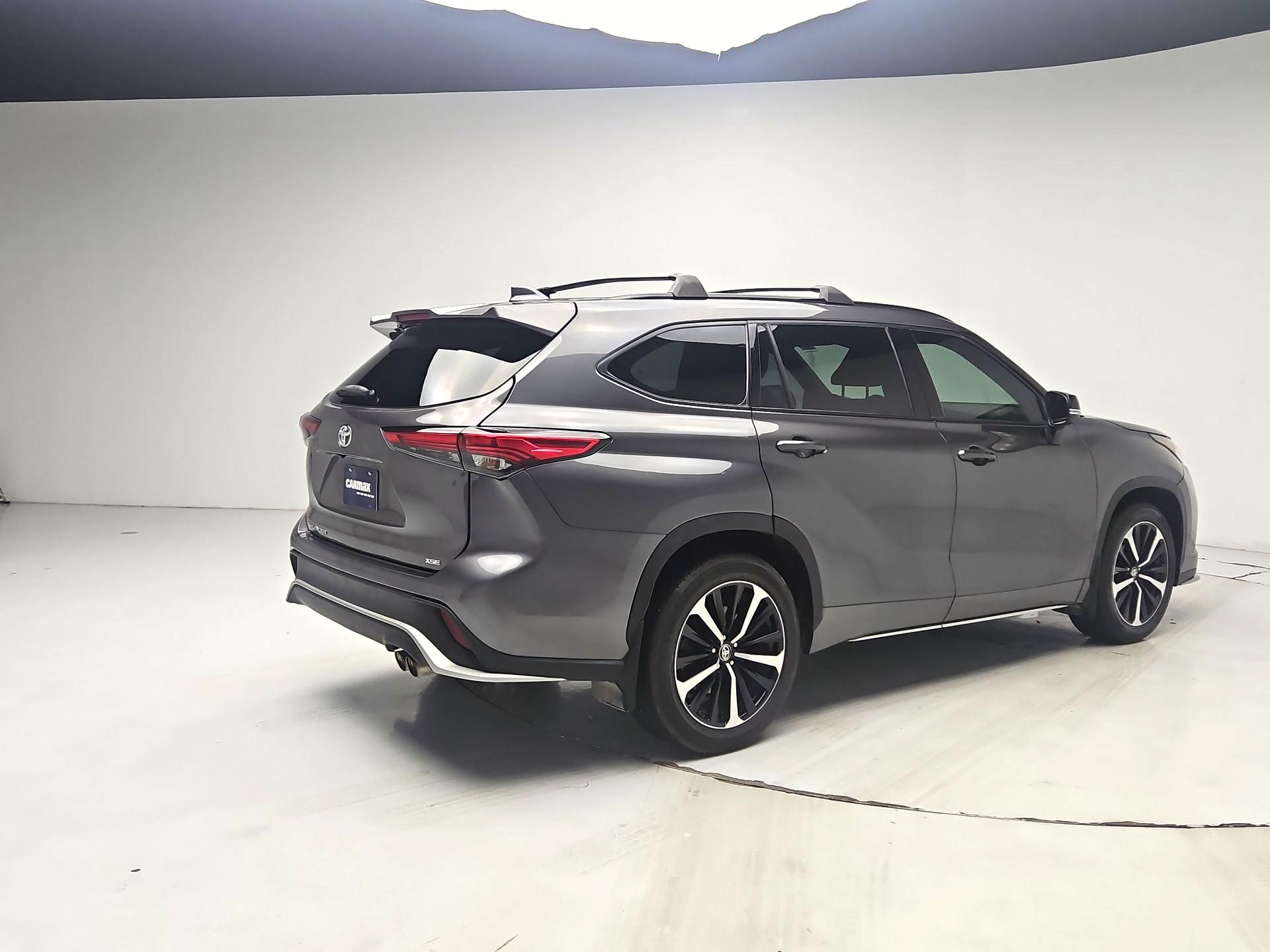 Thumbnail: 2021 Toyota Highlander - 5