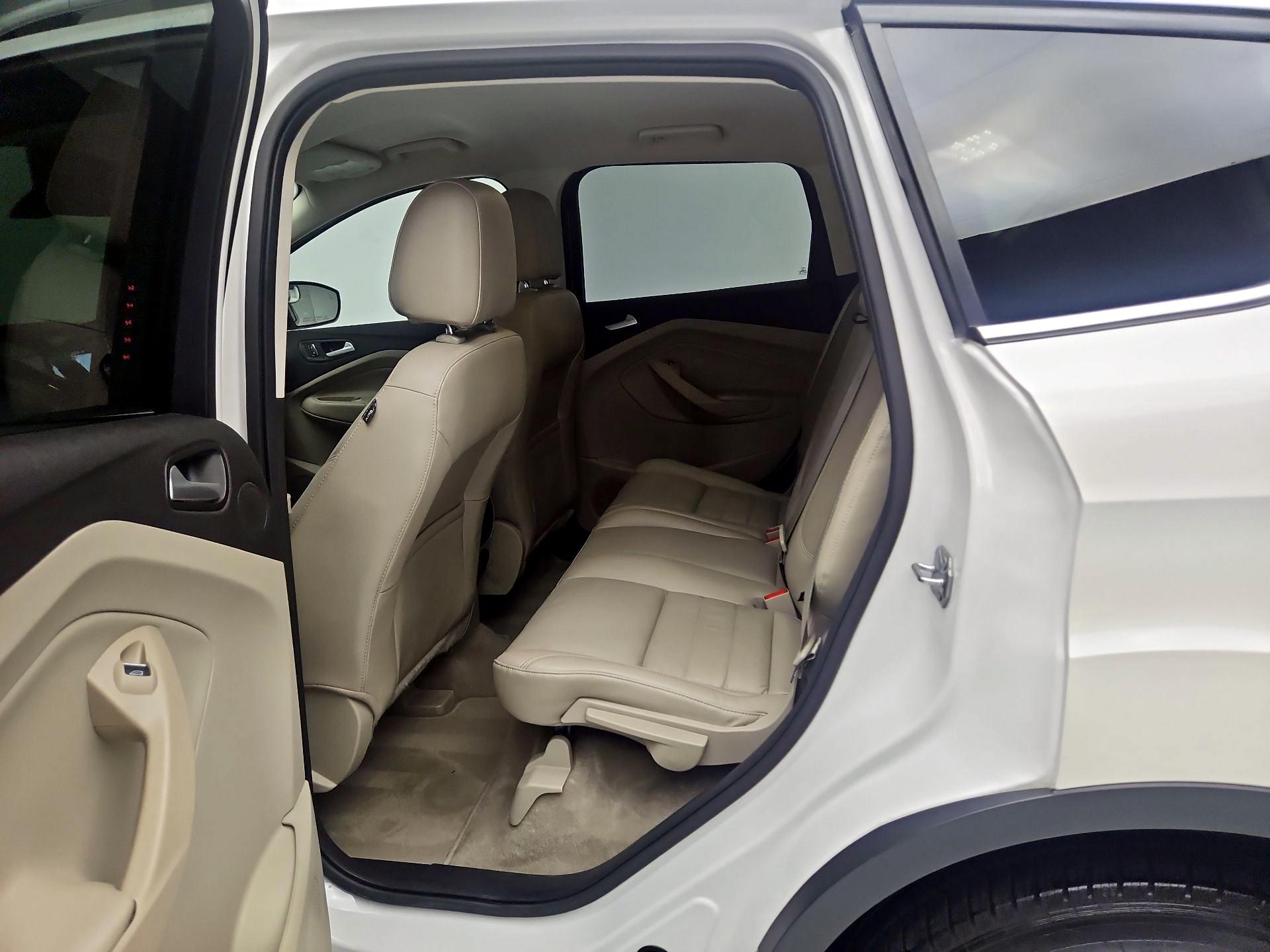 Thumbnail: 2016 Ford Escape - 18