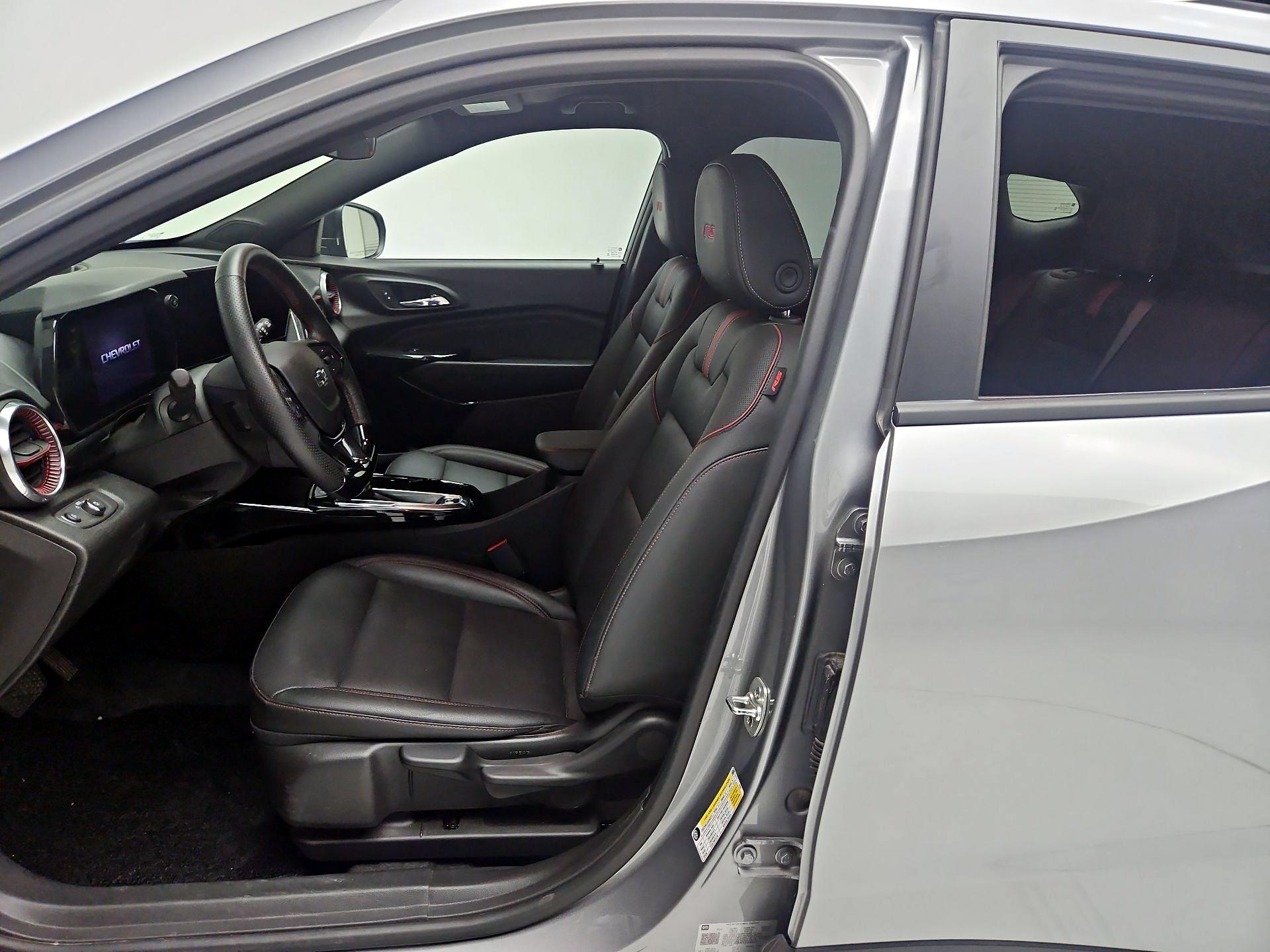 Thumbnail: 2025 Chevrolet Trax - 9