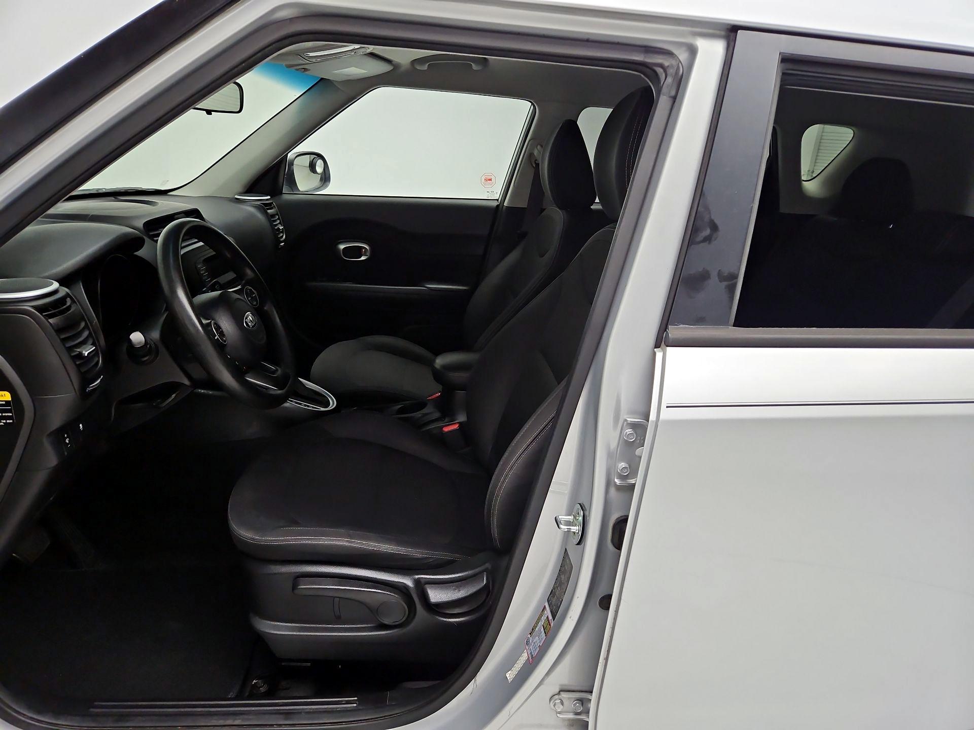Thumbnail: 2015 Kia Soul - 11