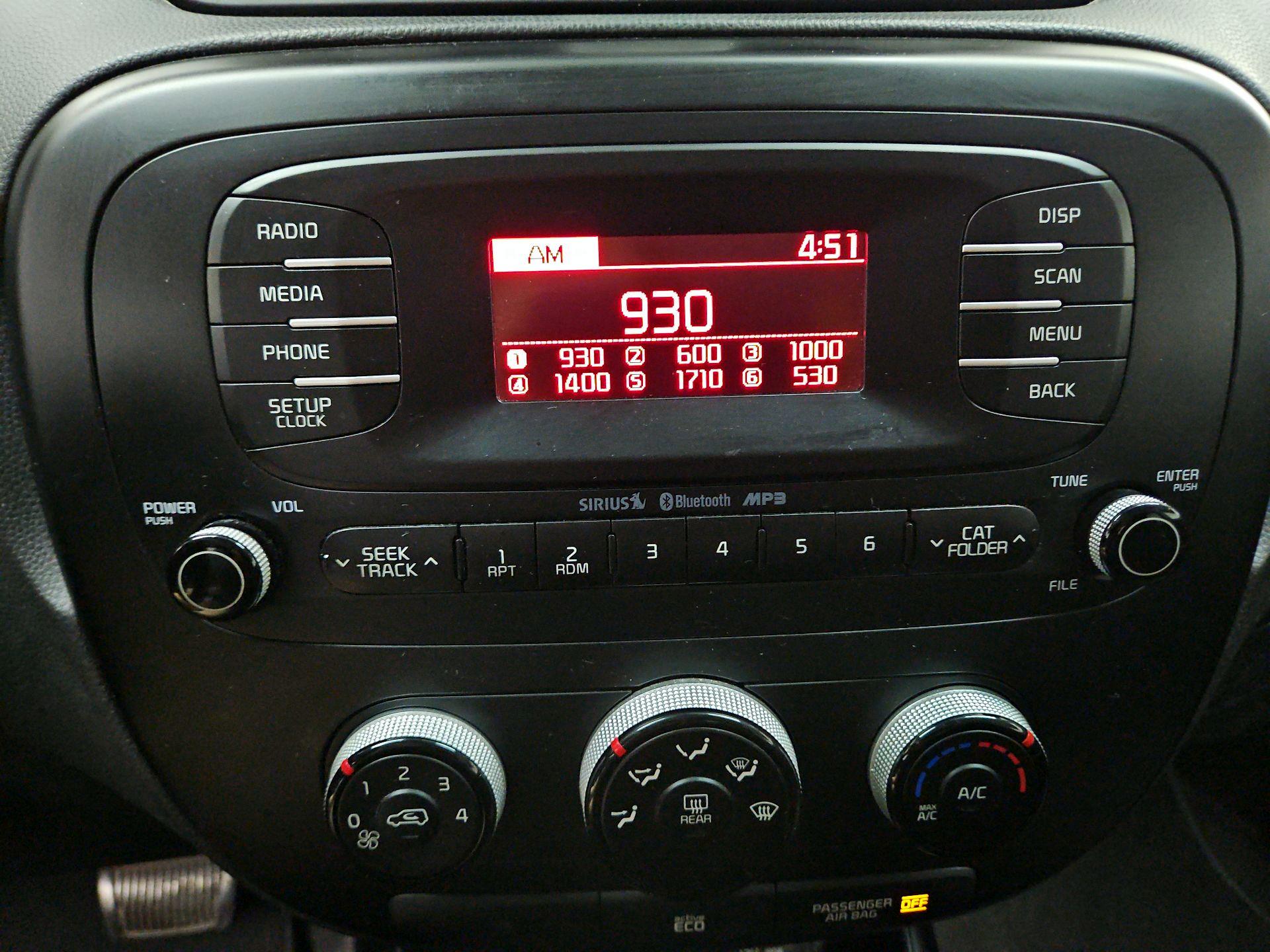 Thumbnail: 2015 Kia Soul - 14