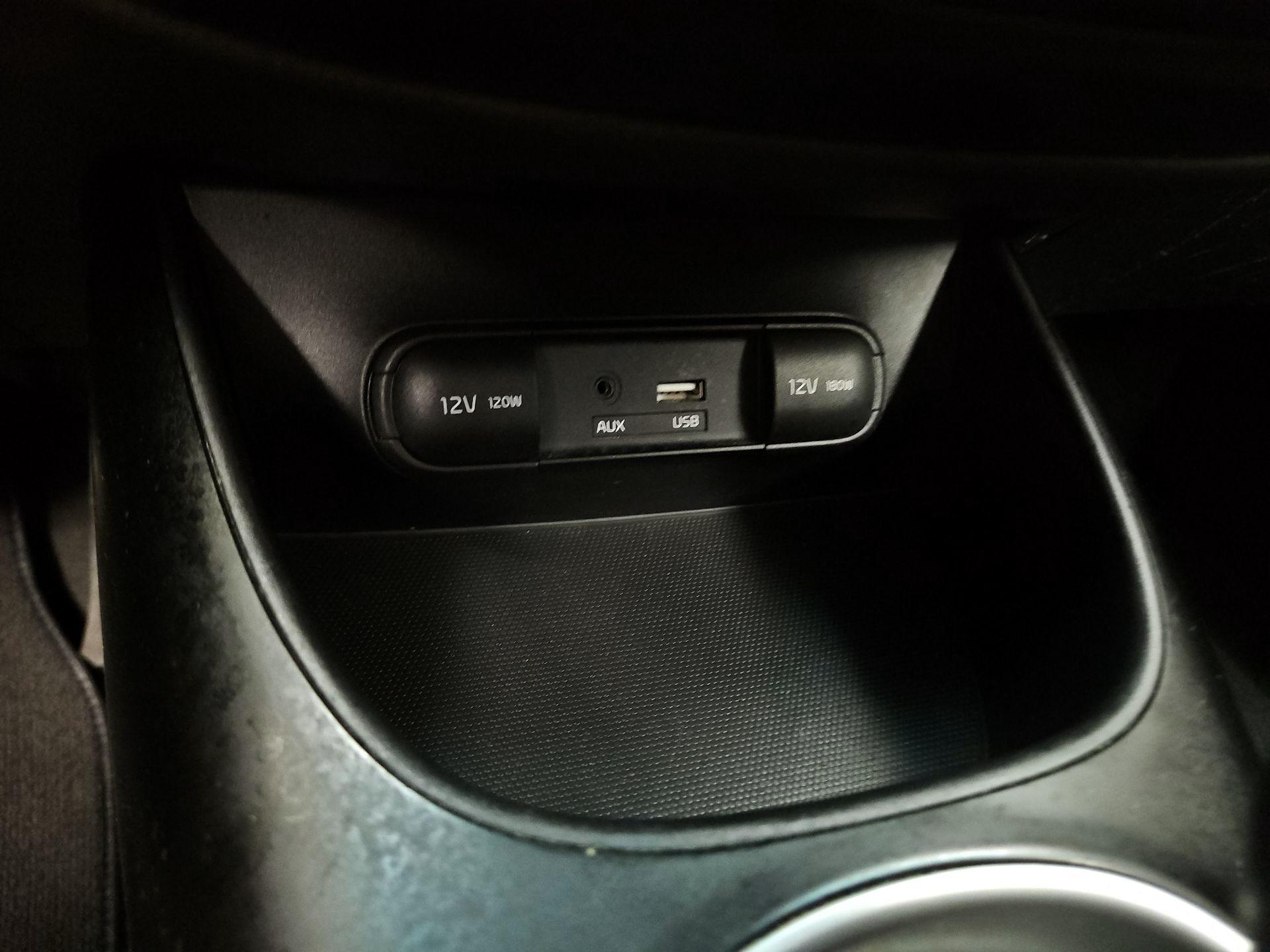 Thumbnail: 2015 Kia Soul - 17