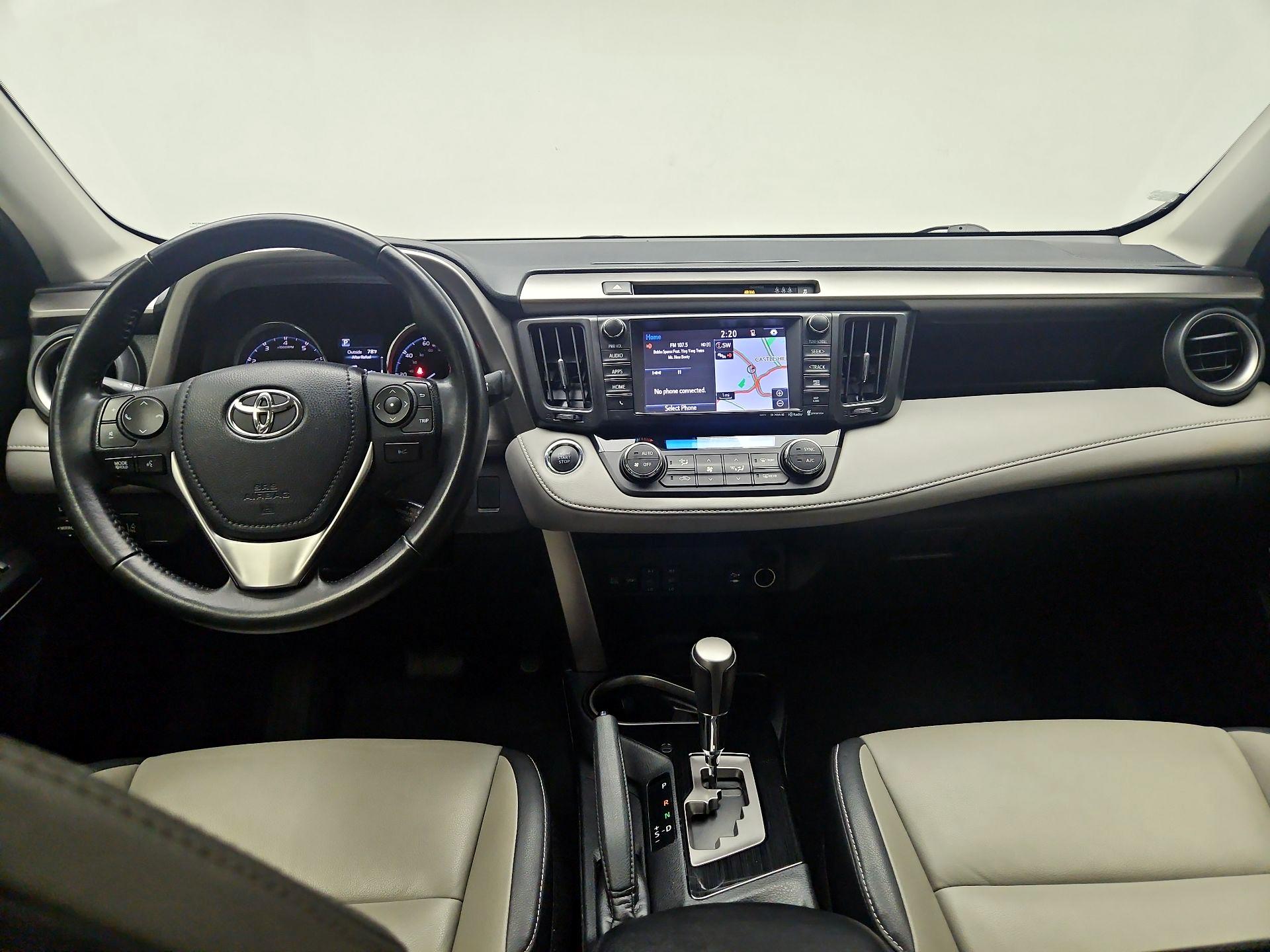 Thumbnail: 2018 Toyota RAV4 - 8