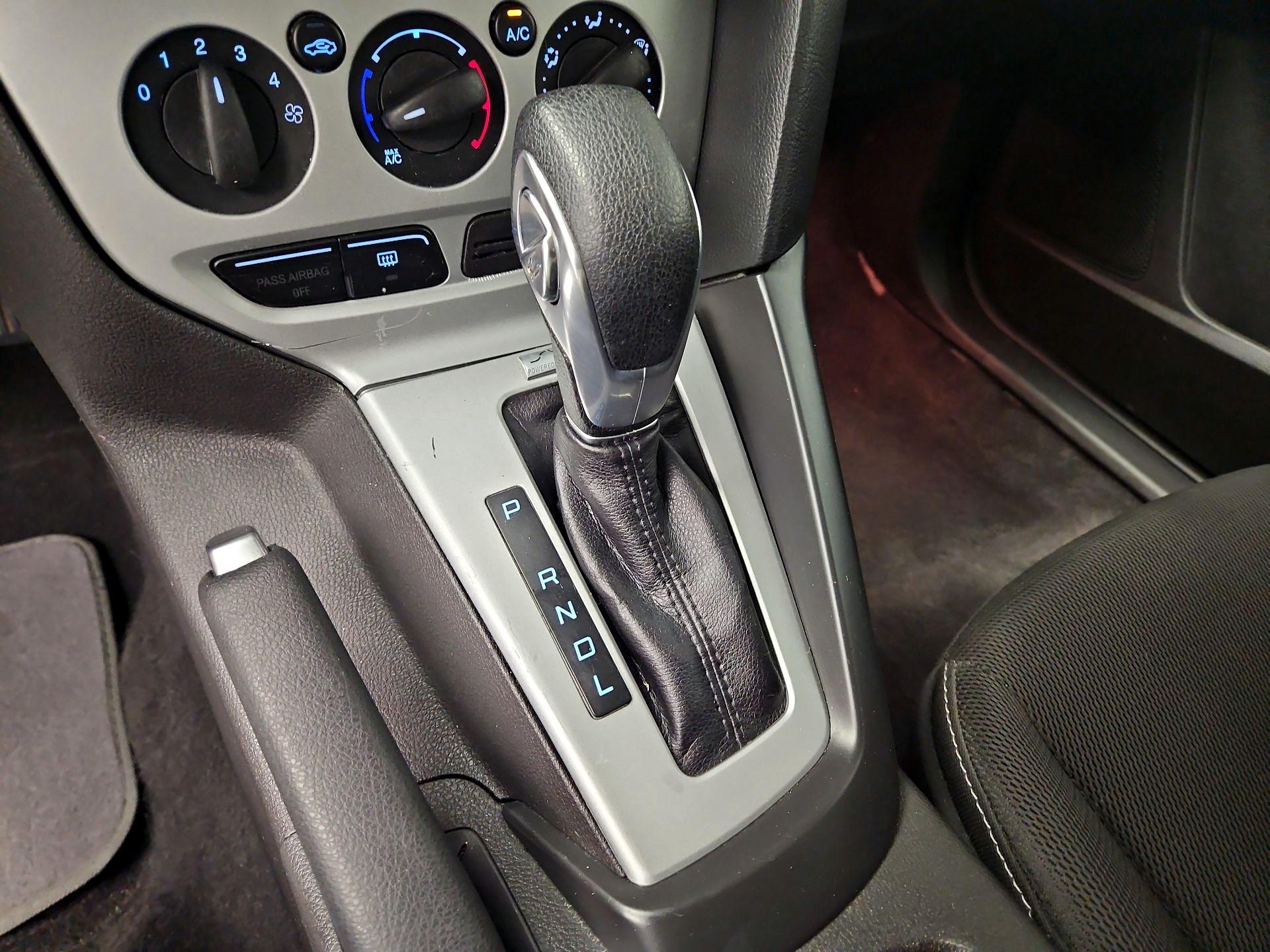 Thumbnail: 2014 Ford Focus - 16