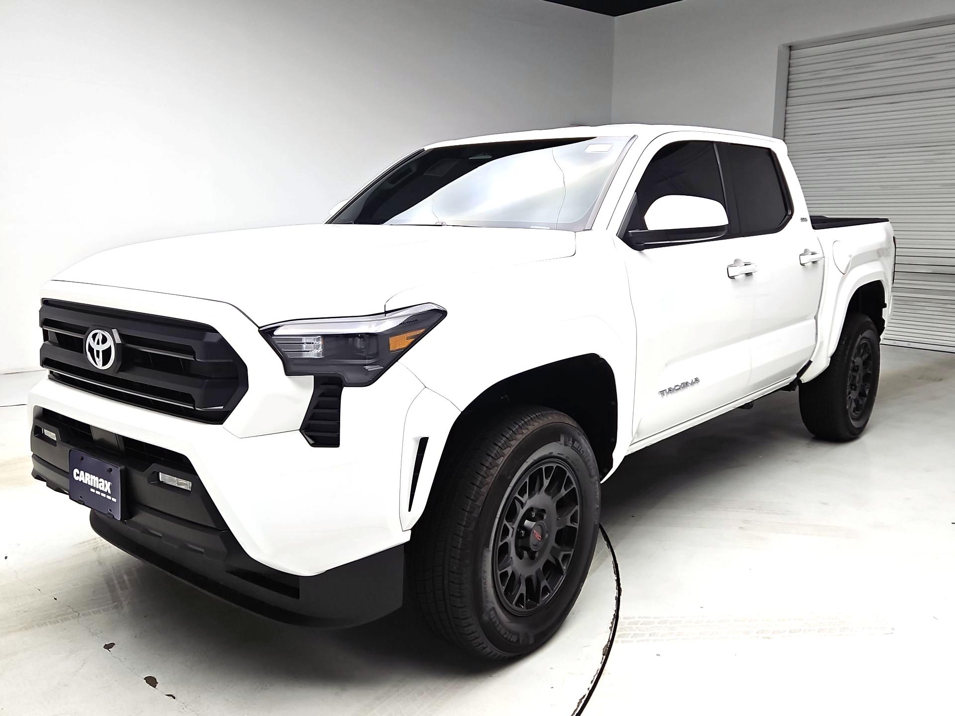 Thumbnail: 2025 Toyota Tacoma - 3