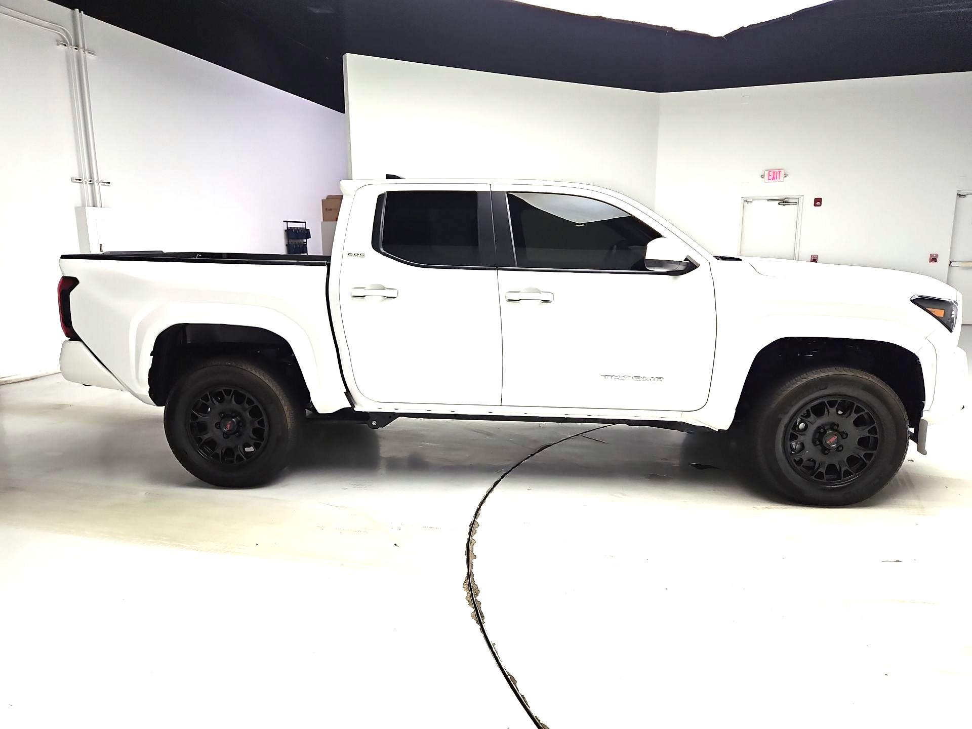 Thumbnail: 2025 Toyota Tacoma - 4