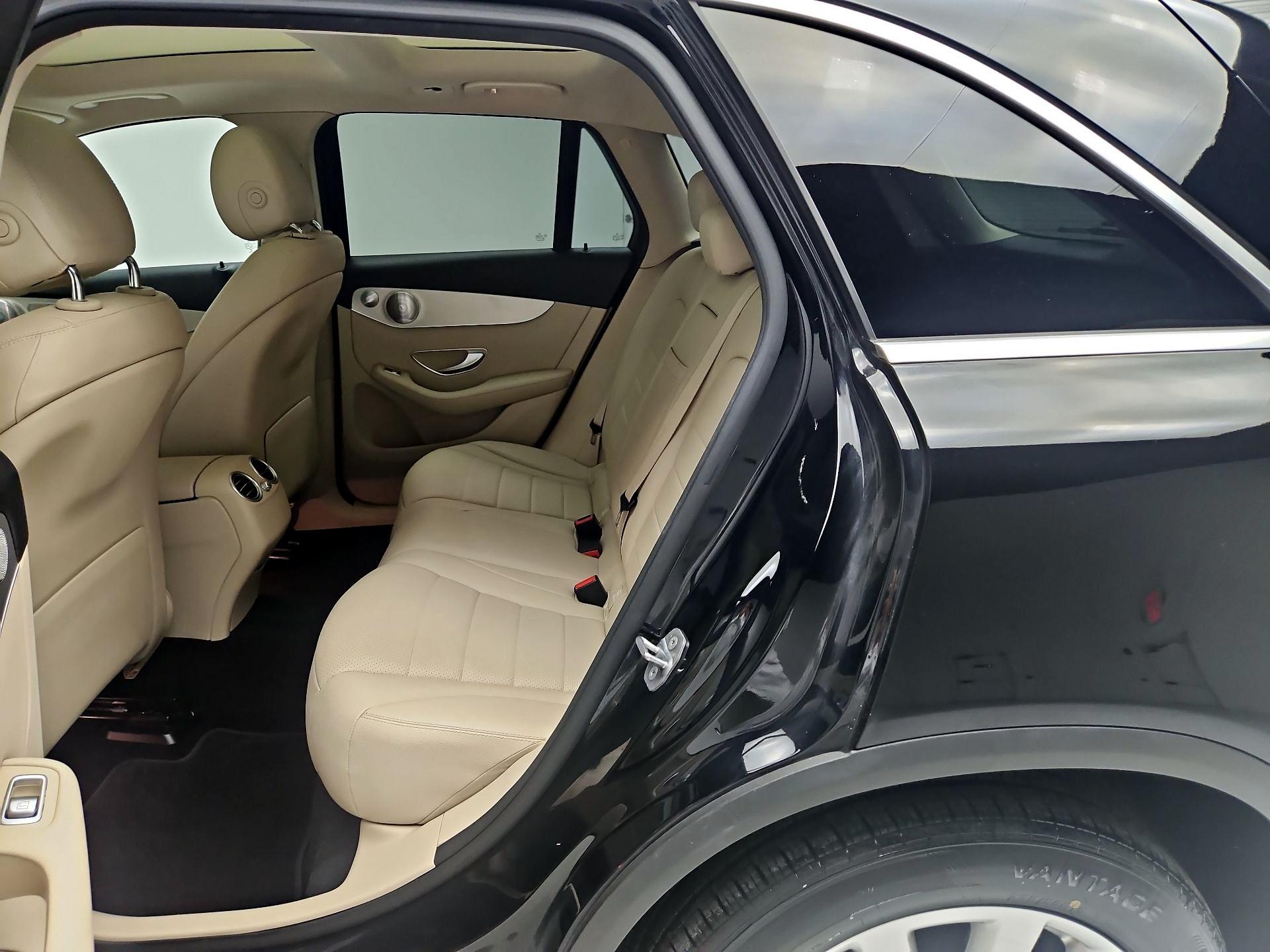 Thumbnail: 2020 Mercedes-Benz GLC - 18