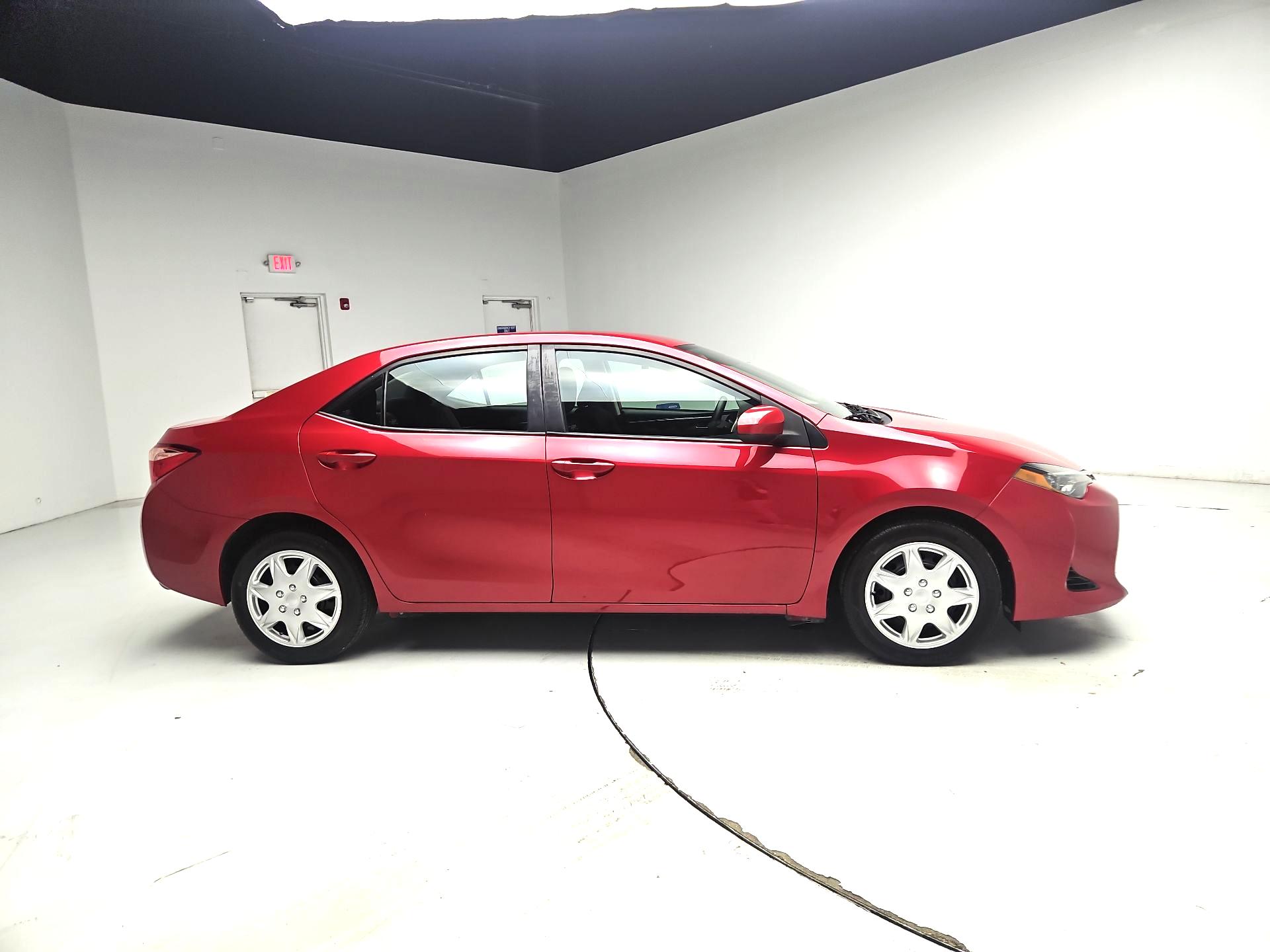 Thumbnail: 2019 Toyota Corolla - 4
