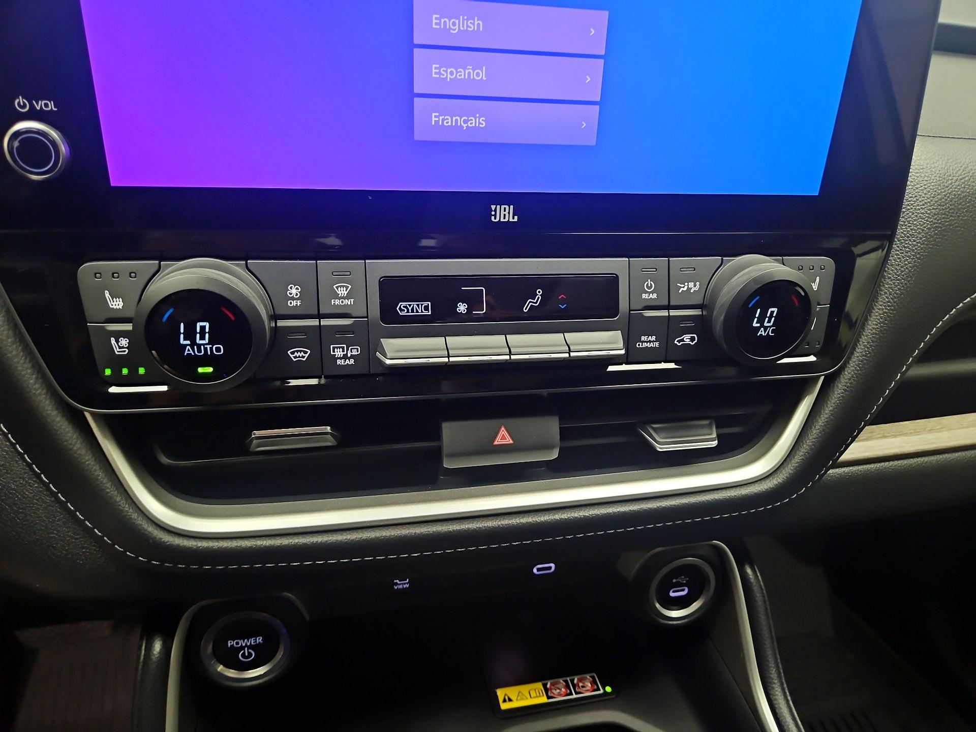 Thumbnail: 2024 Toyota Highlander - 14