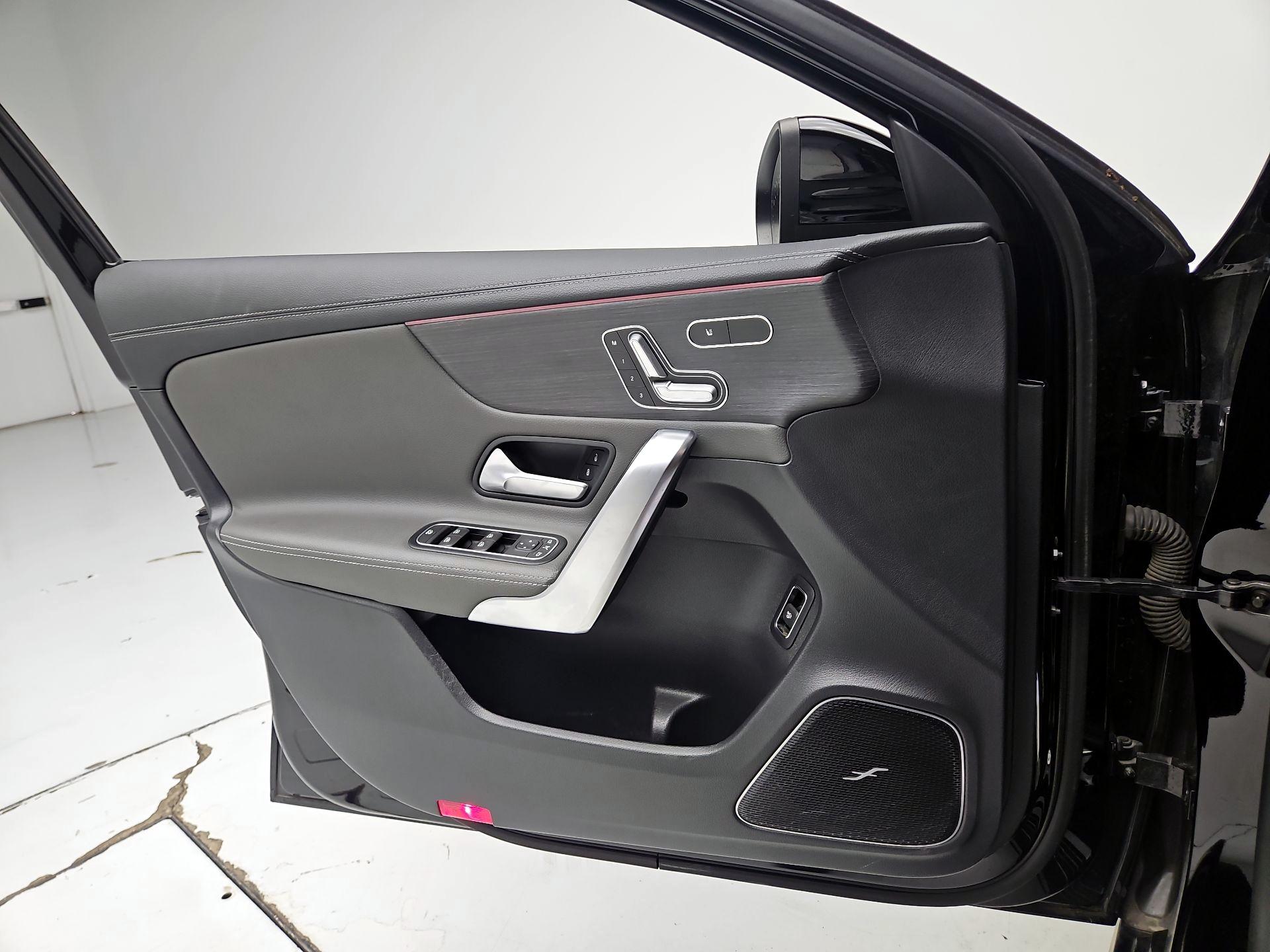 Thumbnail: 2021 Mercedes-Benz A-Class - 12