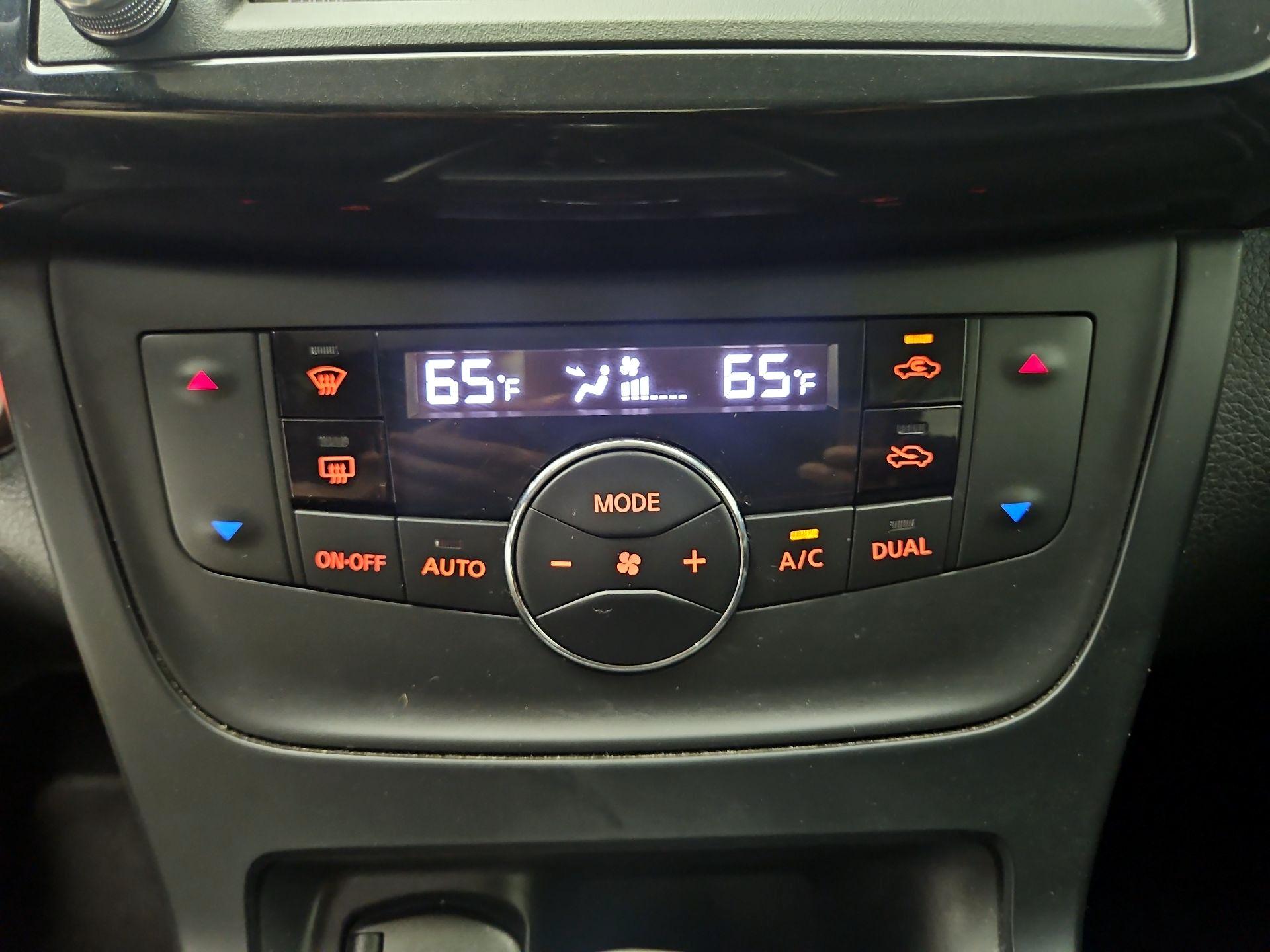 Thumbnail: 2019 Nissan Sentra - 14