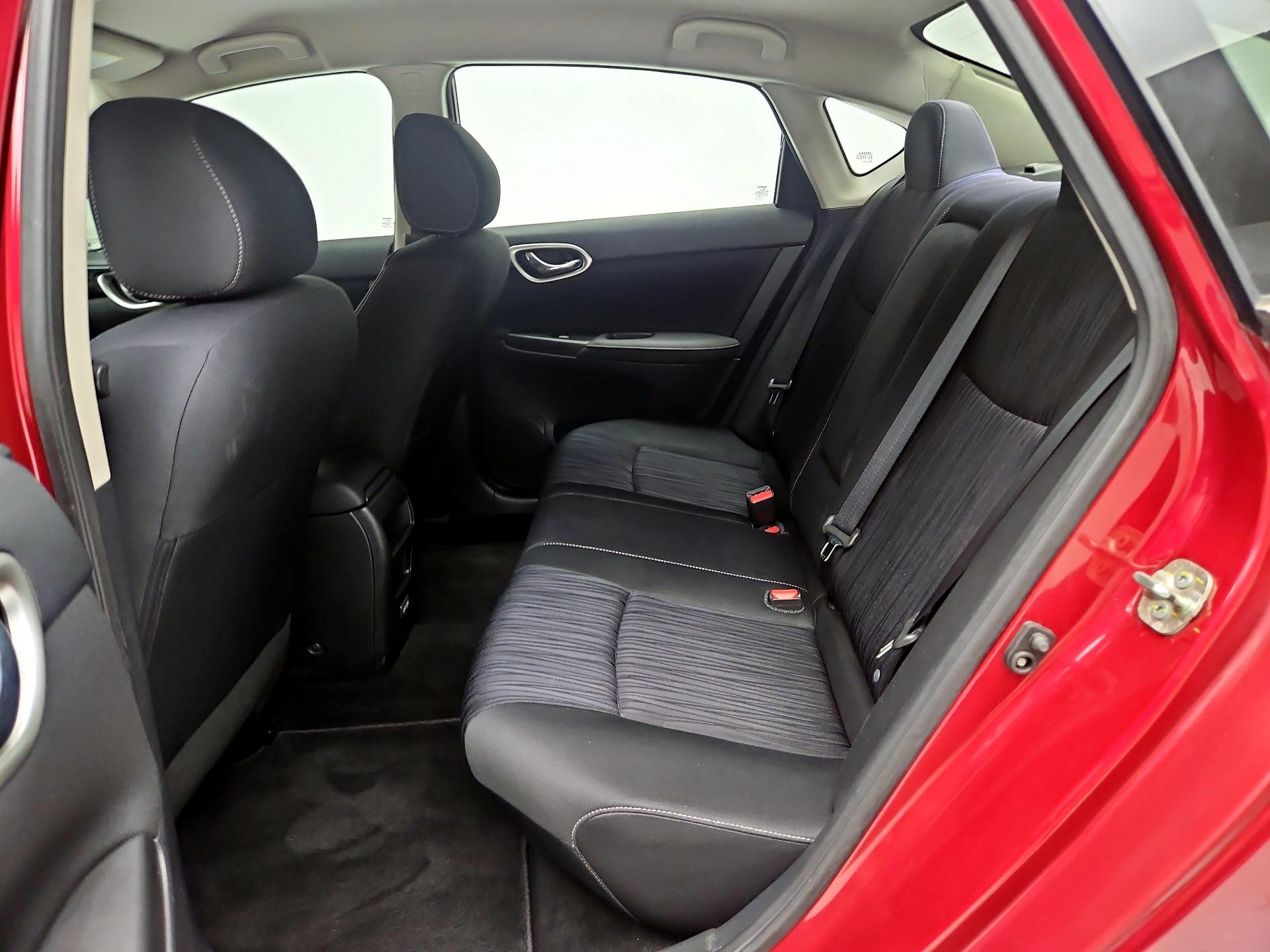 Thumbnail: 2019 Nissan Sentra - 17