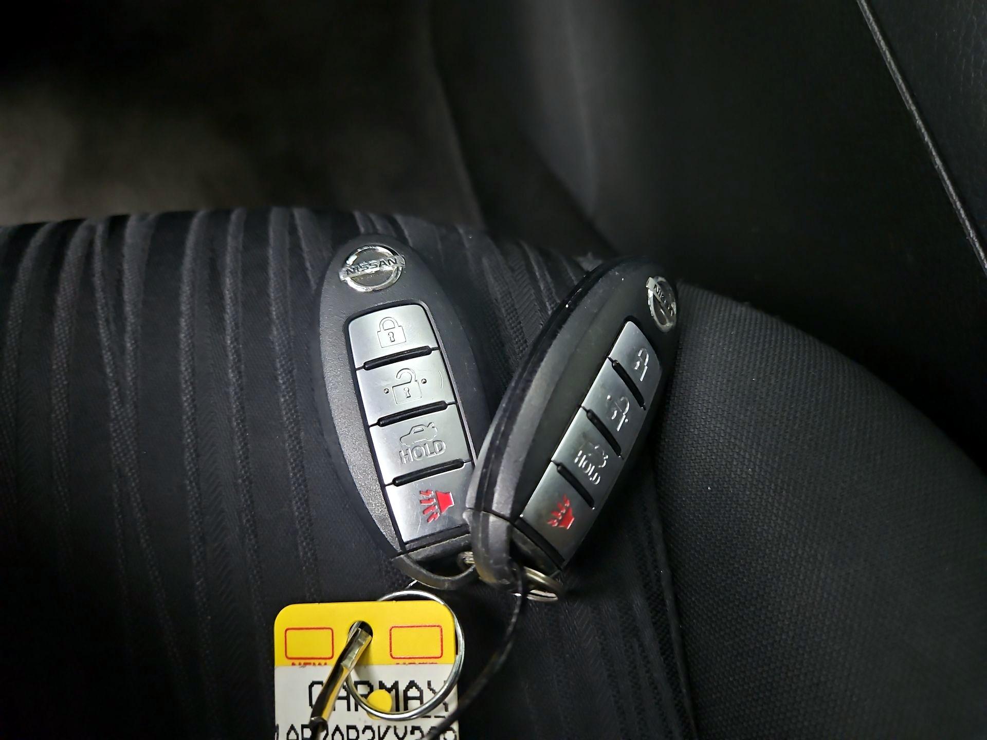 Thumbnail: 2019 Nissan Sentra - 20