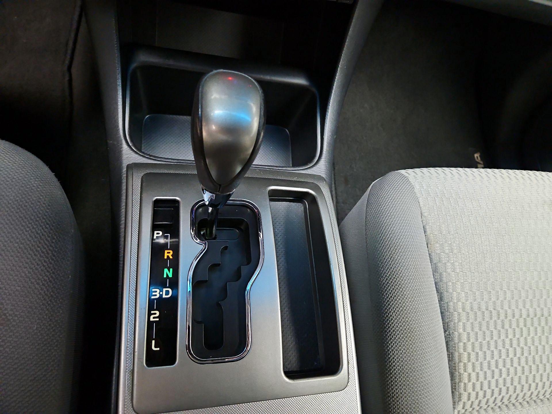 Thumbnail: 2015 Toyota Tacoma - 17