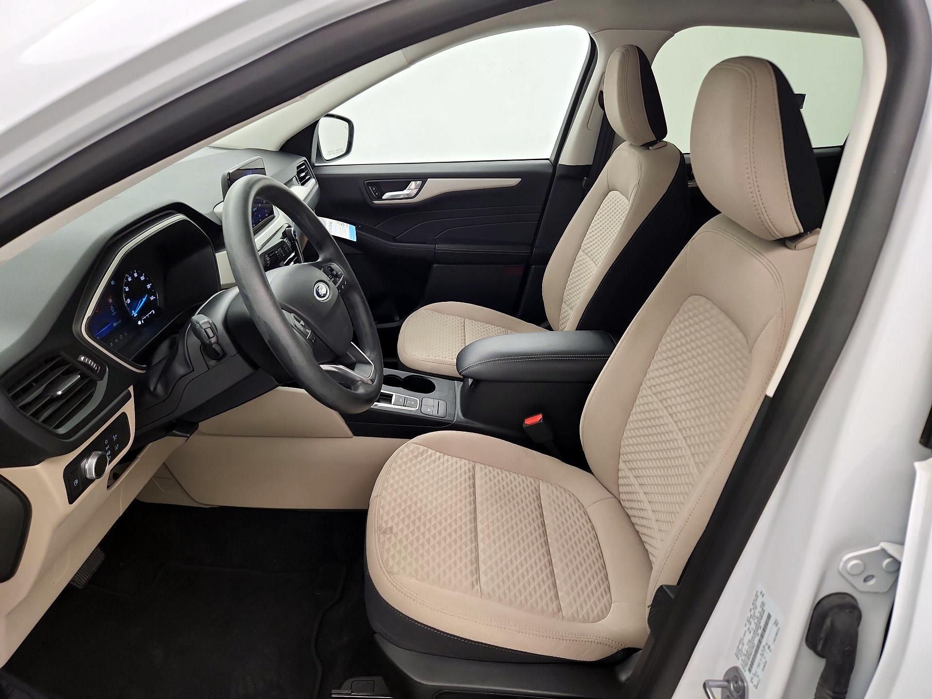 Thumbnail: 2021 Ford Escape - 11