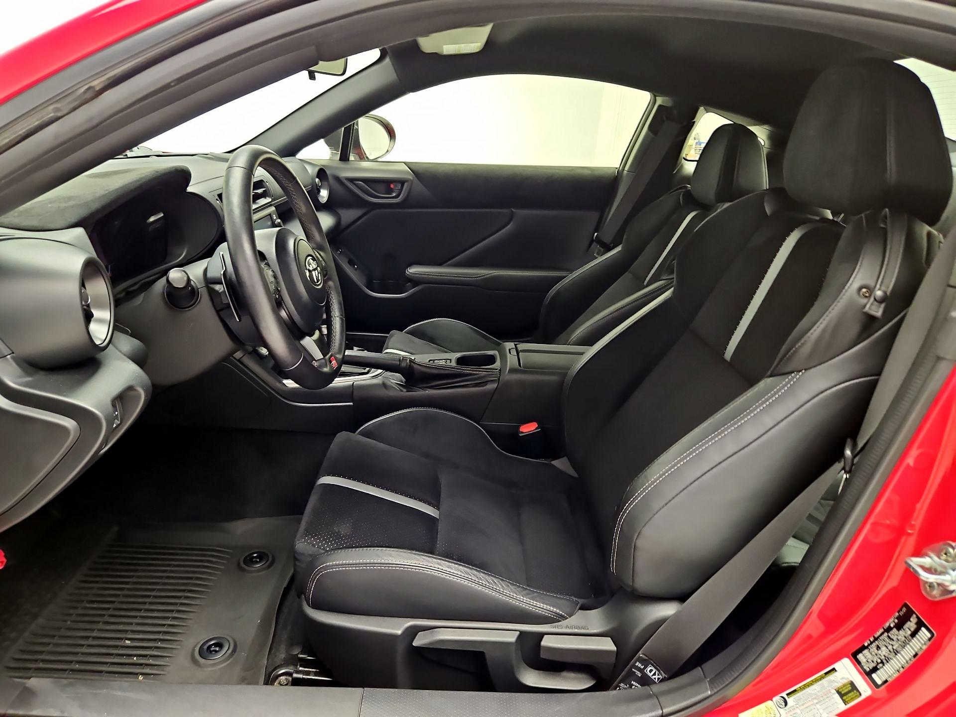 Thumbnail: 2022 Toyota GR86 - 11