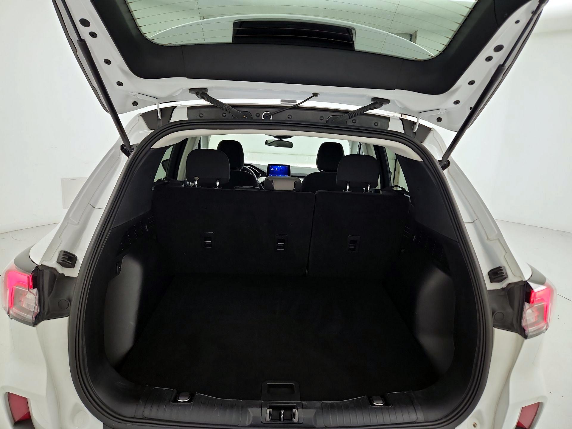 Thumbnail: 2021 Ford Escape - 20