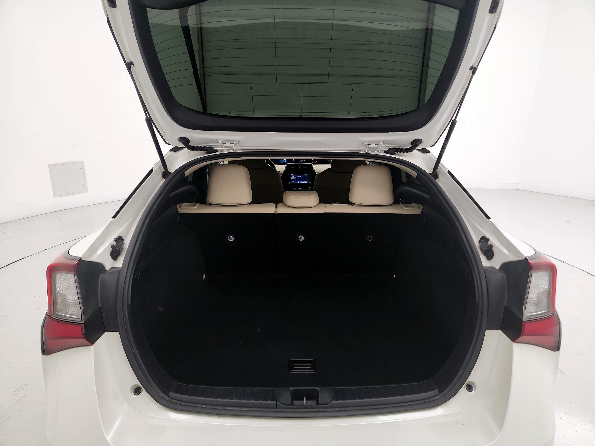 Thumbnail: 2020 Toyota Prius - 20