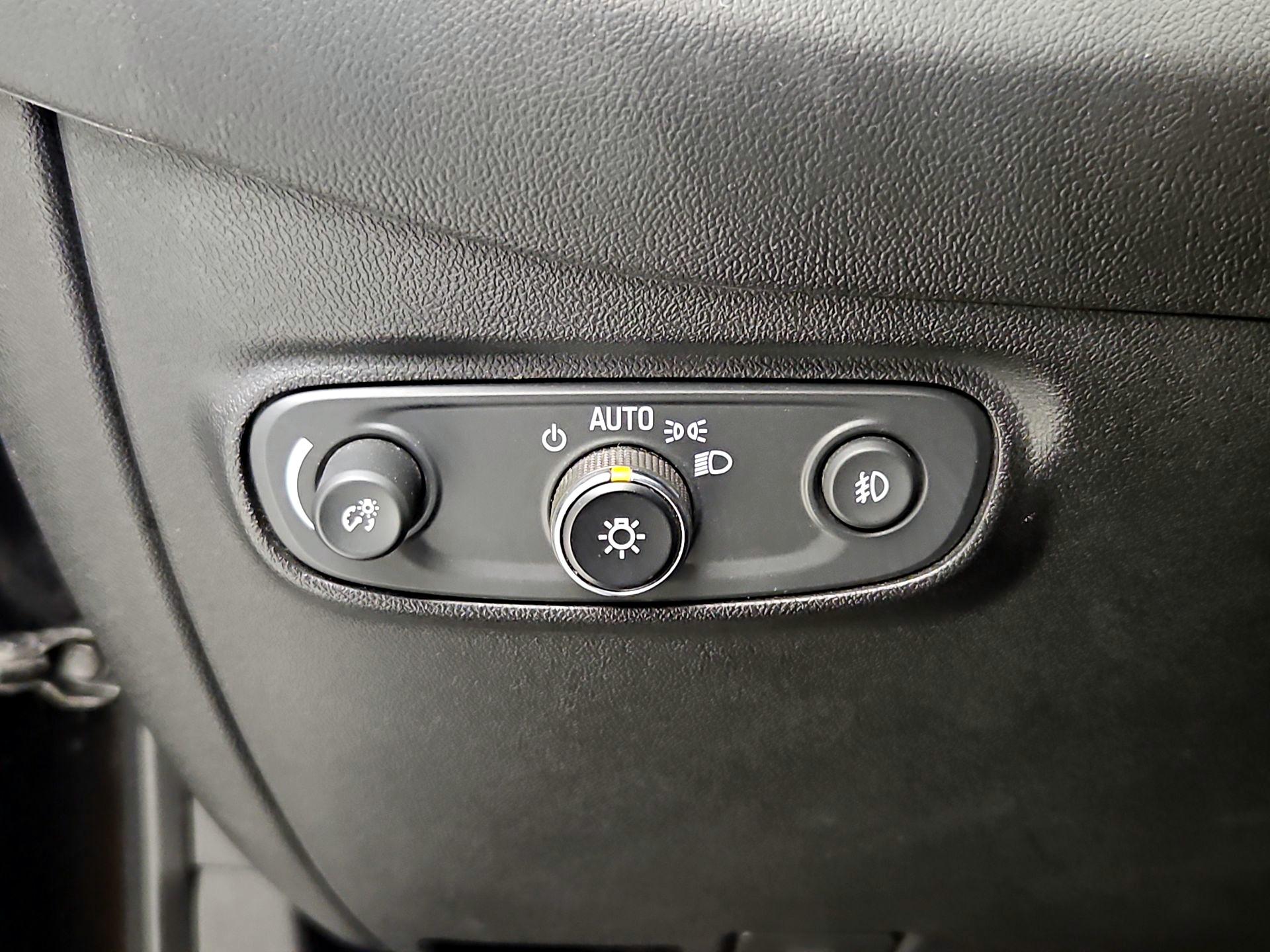 Thumbnail: 2020 Chevrolet Equinox - 13