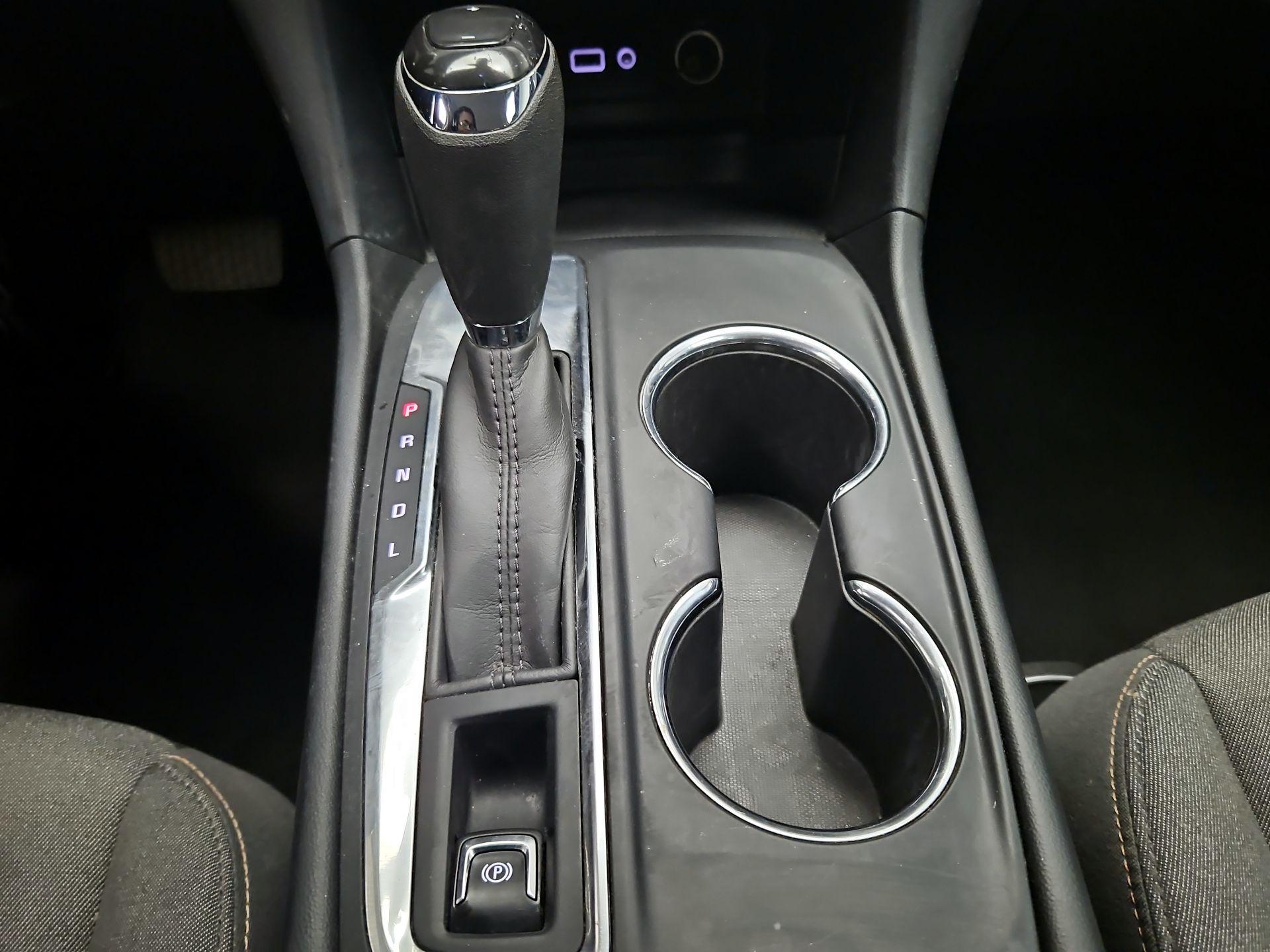 Thumbnail: 2020 Chevrolet Equinox - 17