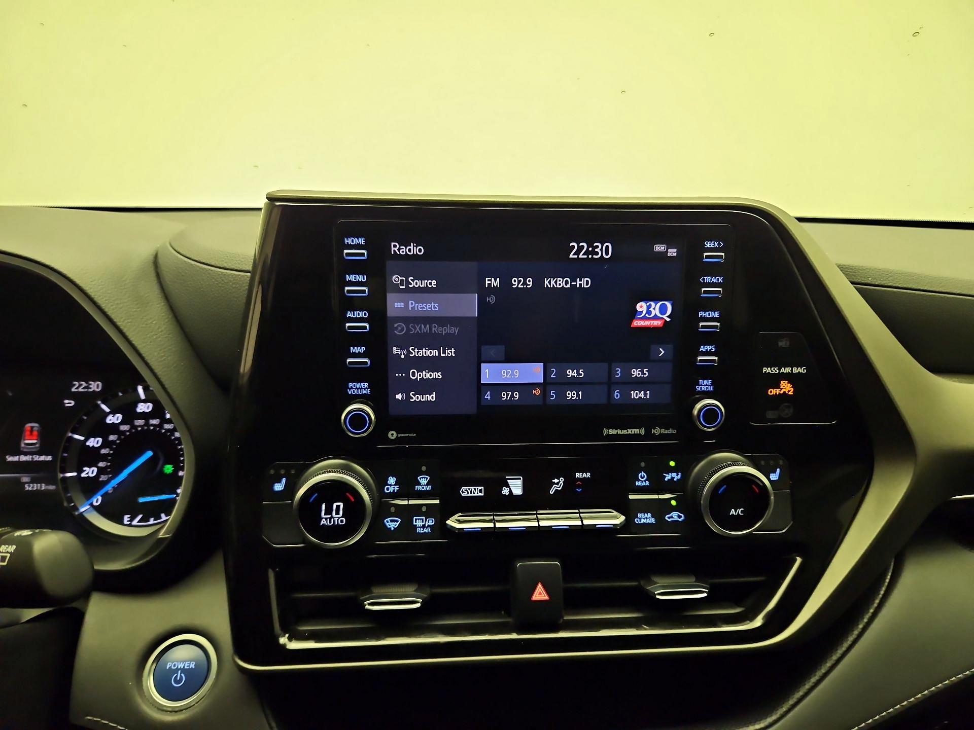 Thumbnail: 2021 Toyota Highlander - 14