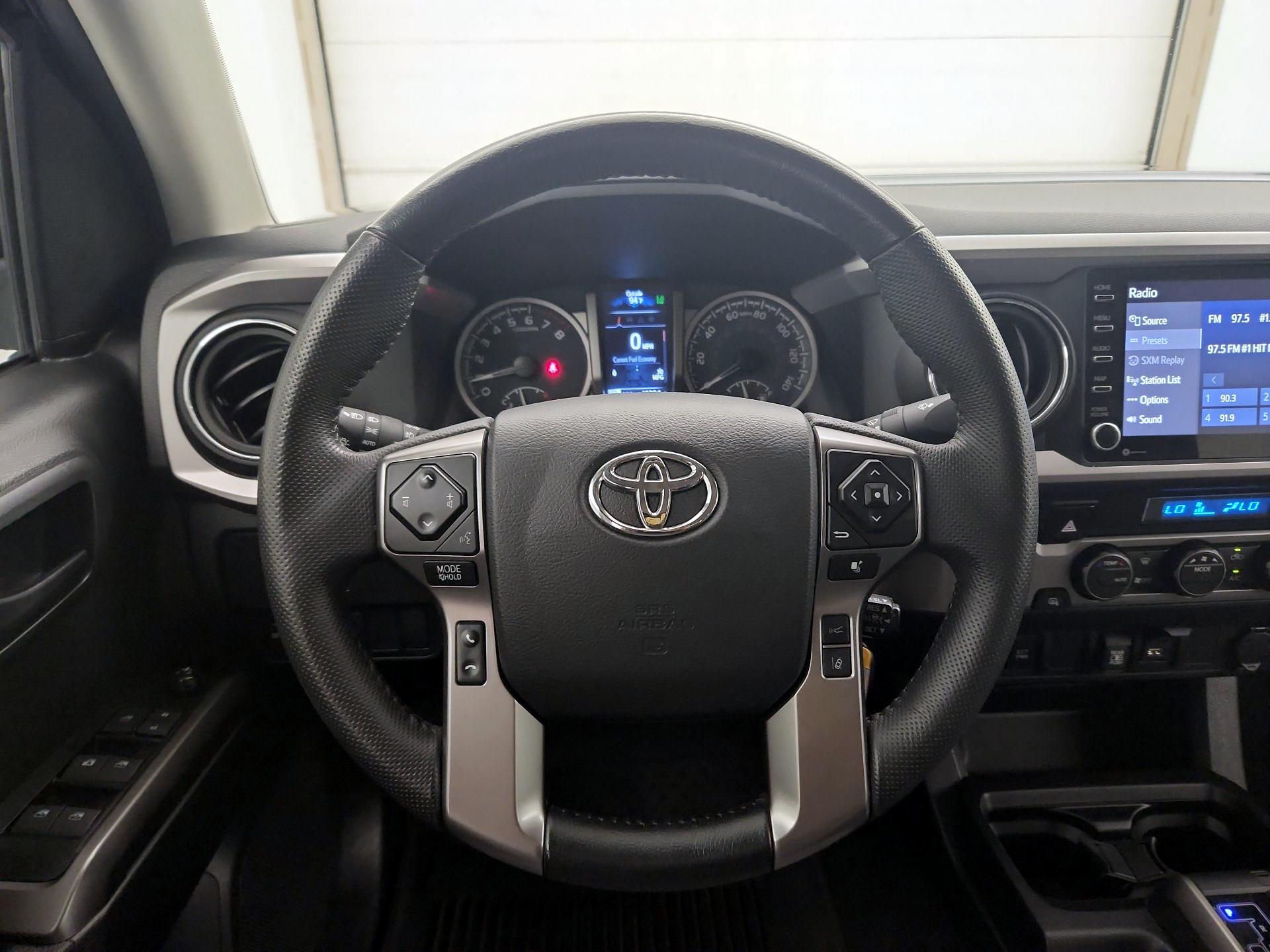 Thumbnail: 2022 Toyota Tacoma - 10