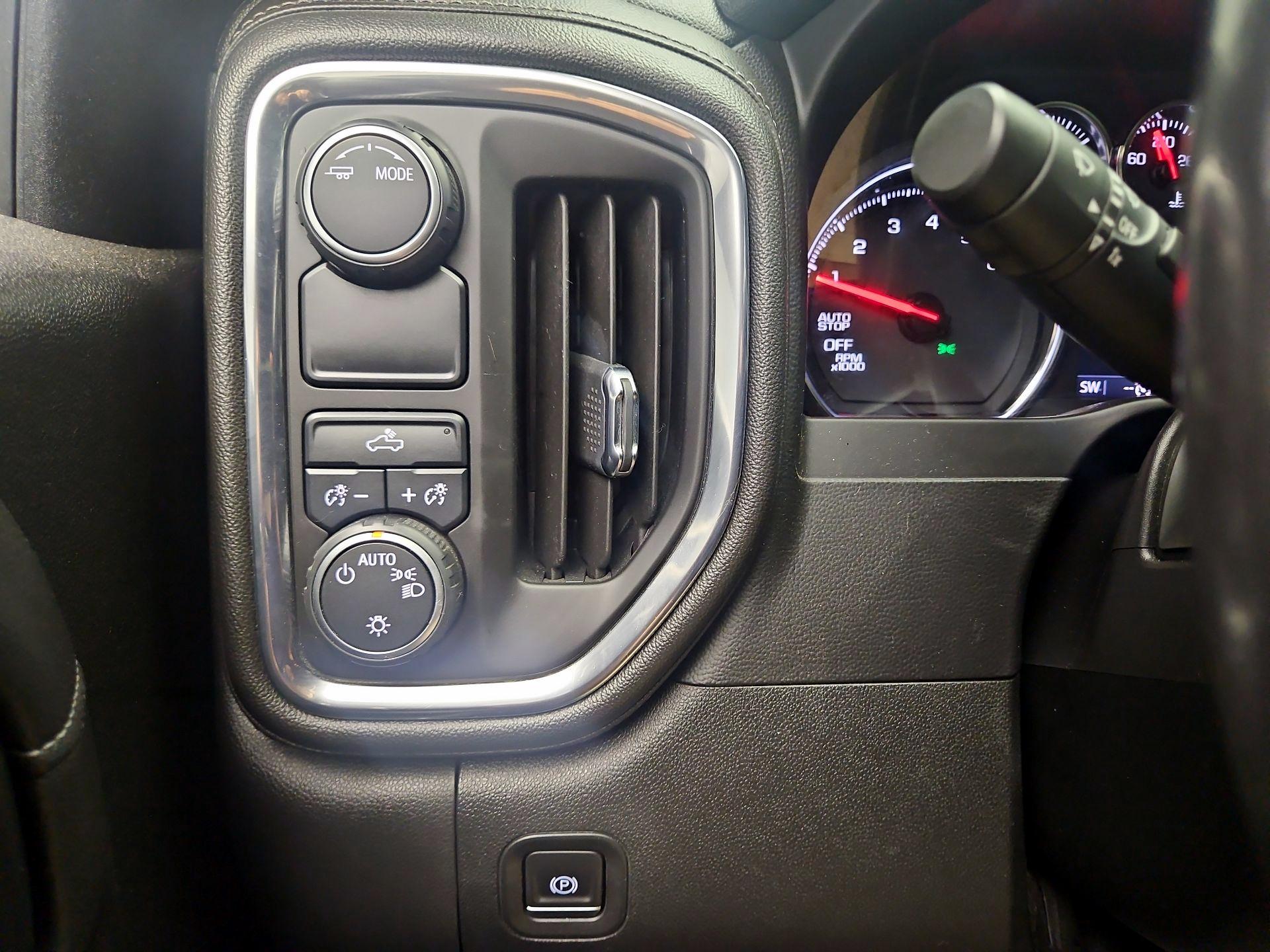 Thumbnail: 2020 Chevrolet Silverado 1500 - 11
