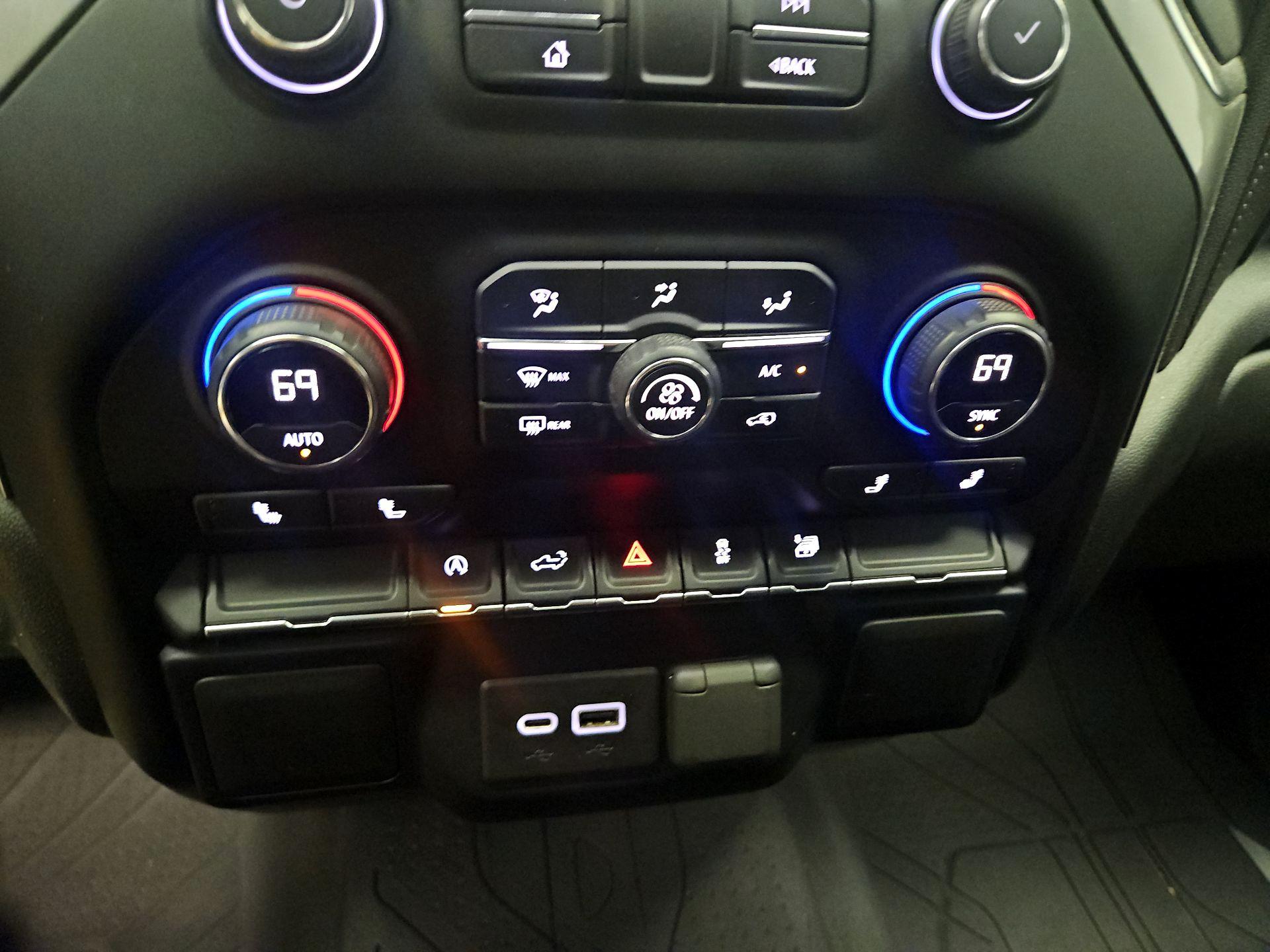 Thumbnail: 2020 Chevrolet Silverado 1500 - 14