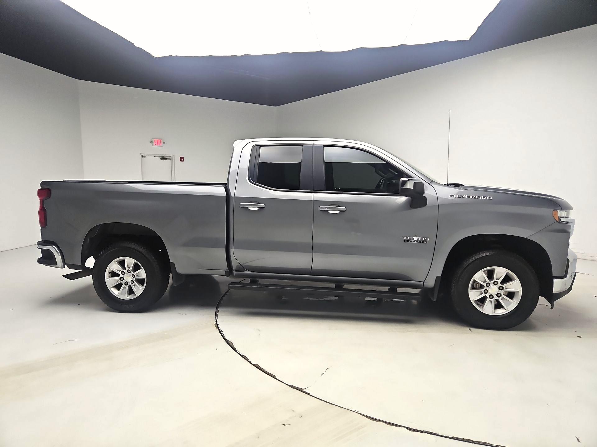 Thumbnail: 2020 Chevrolet Silverado 1500 - 4