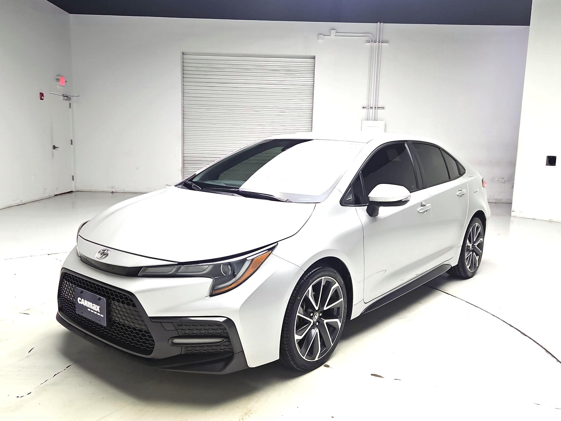 Thumbnail: 2022 Toyota Corolla - 3