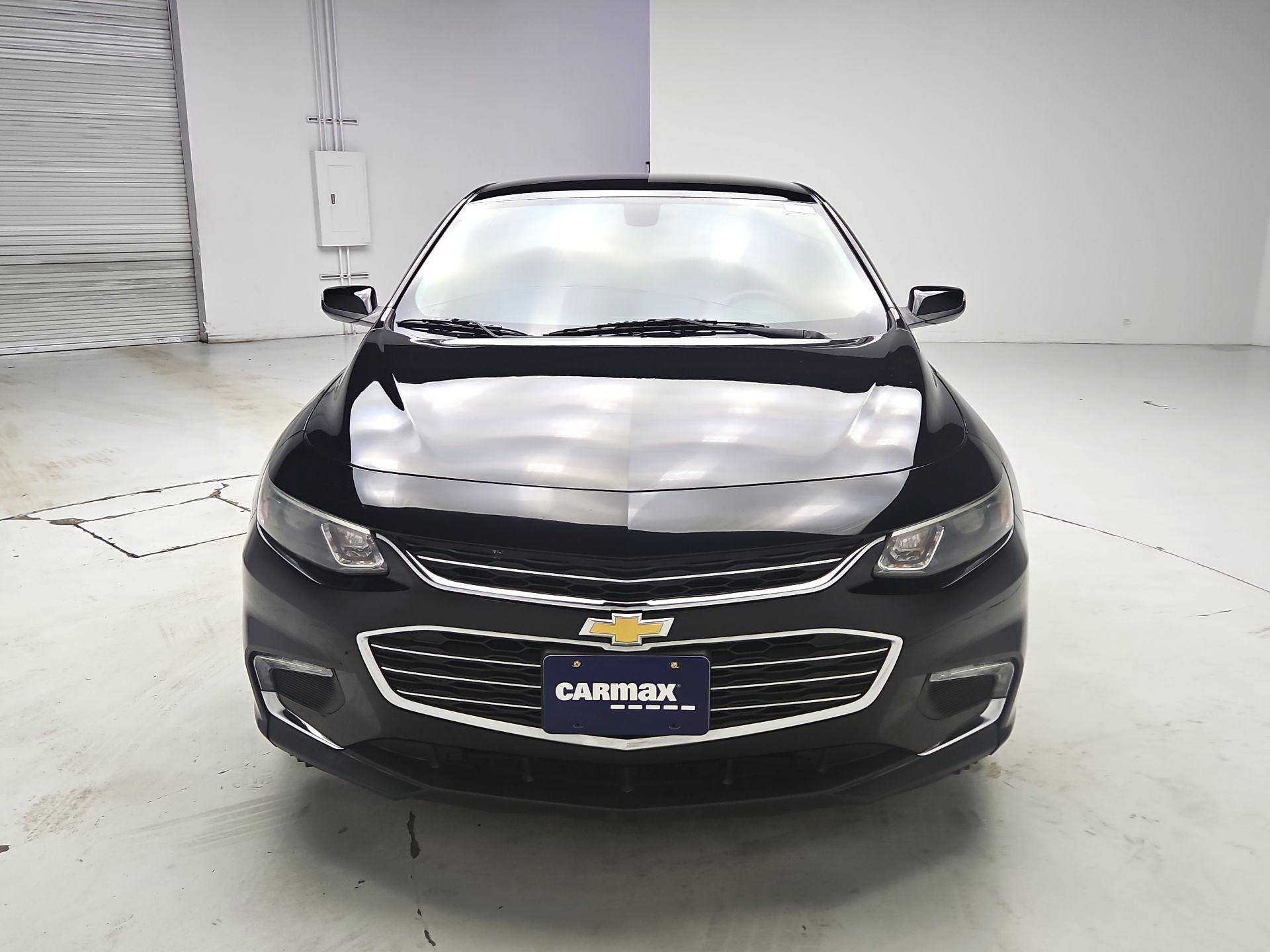 Thumbnail: 2018 Chevrolet Malibu - 2