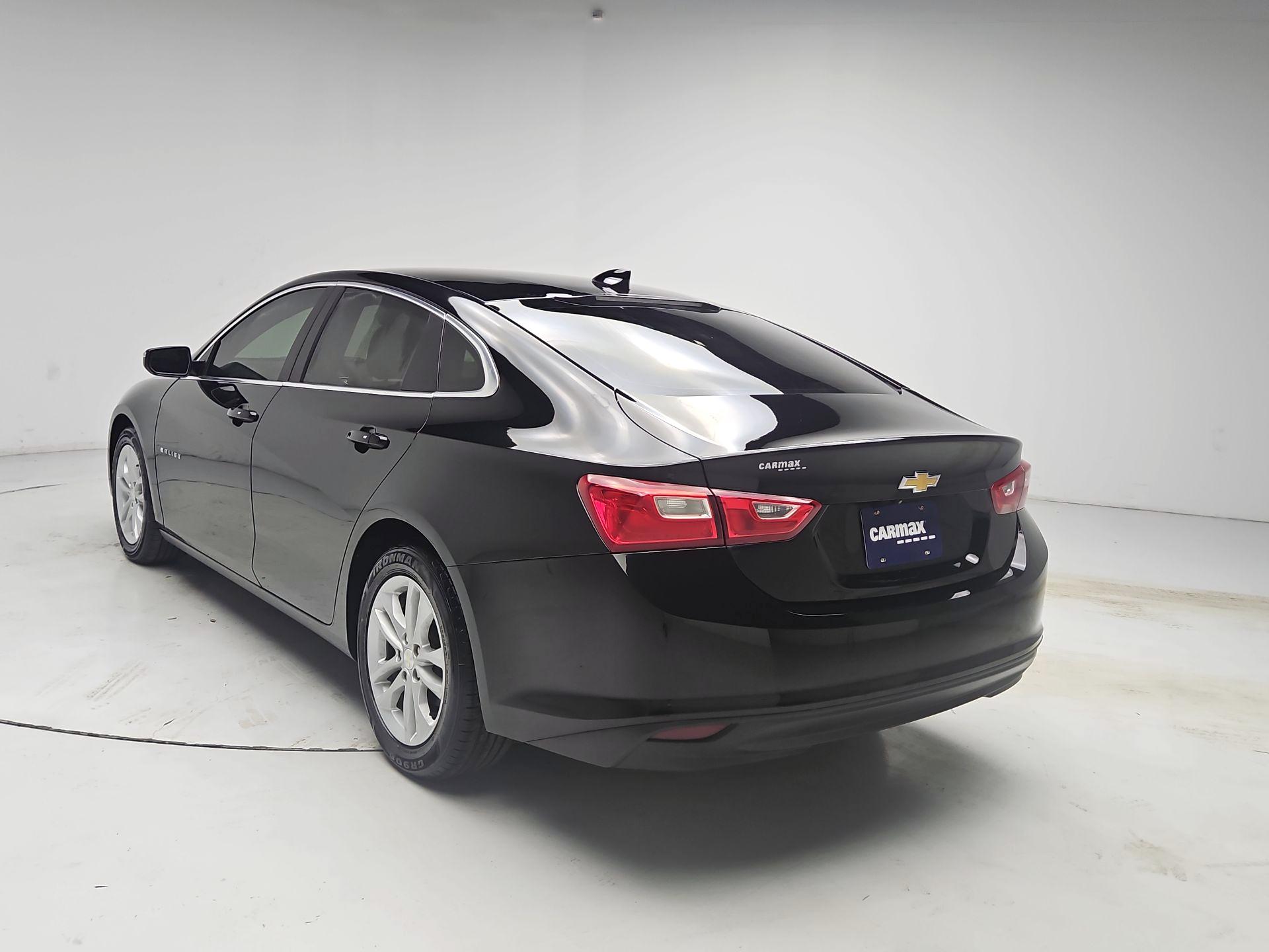 Thumbnail: 2018 Chevrolet Malibu - 7