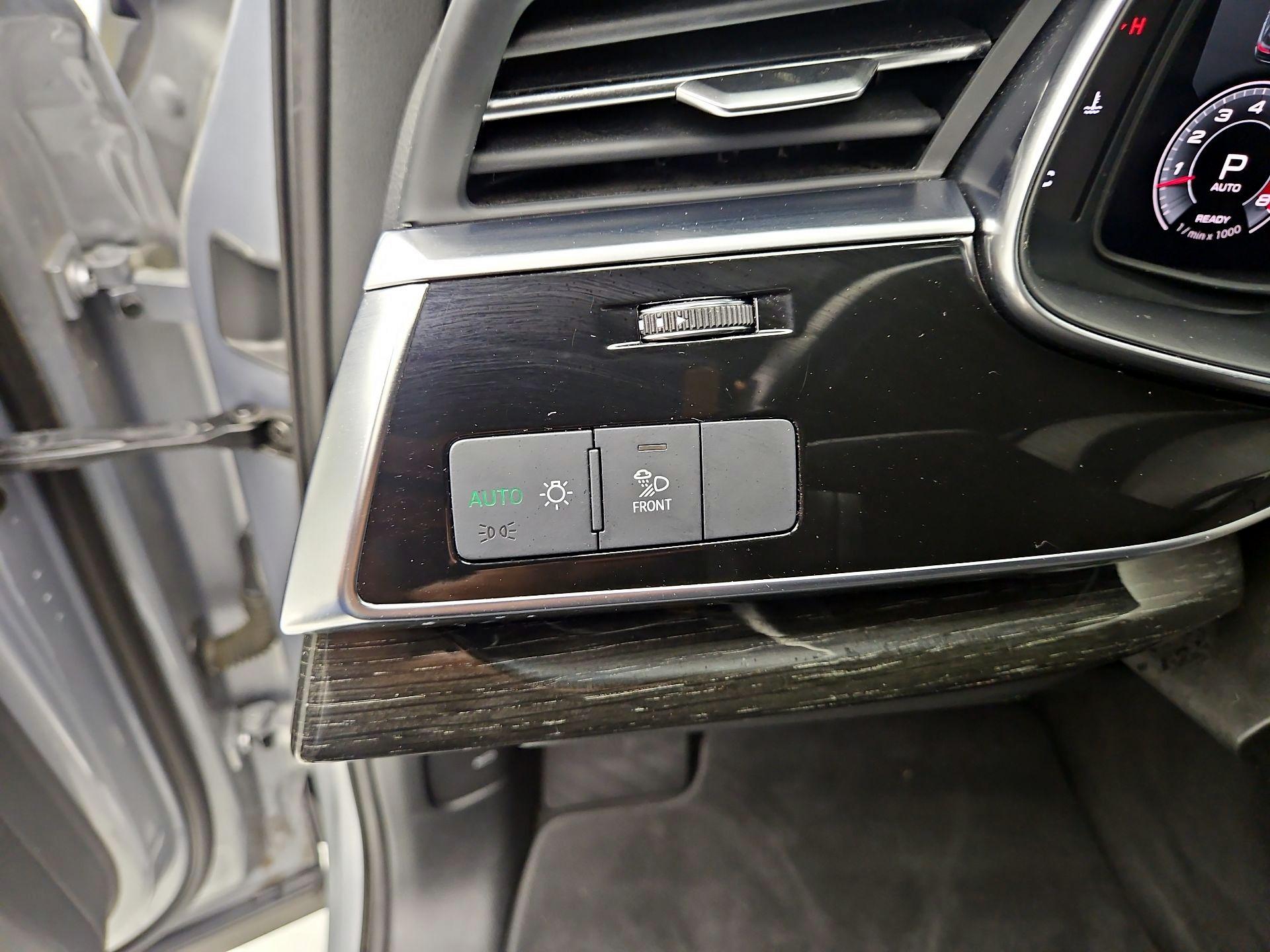 Thumbnail: 2021 Audi Q7 - 11