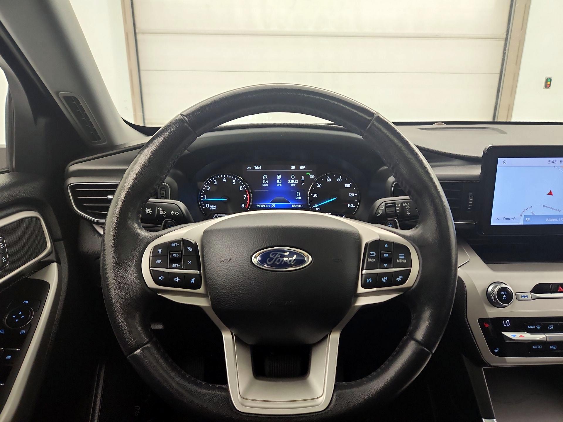 Thumbnail: 2020 Ford Explorer - 10