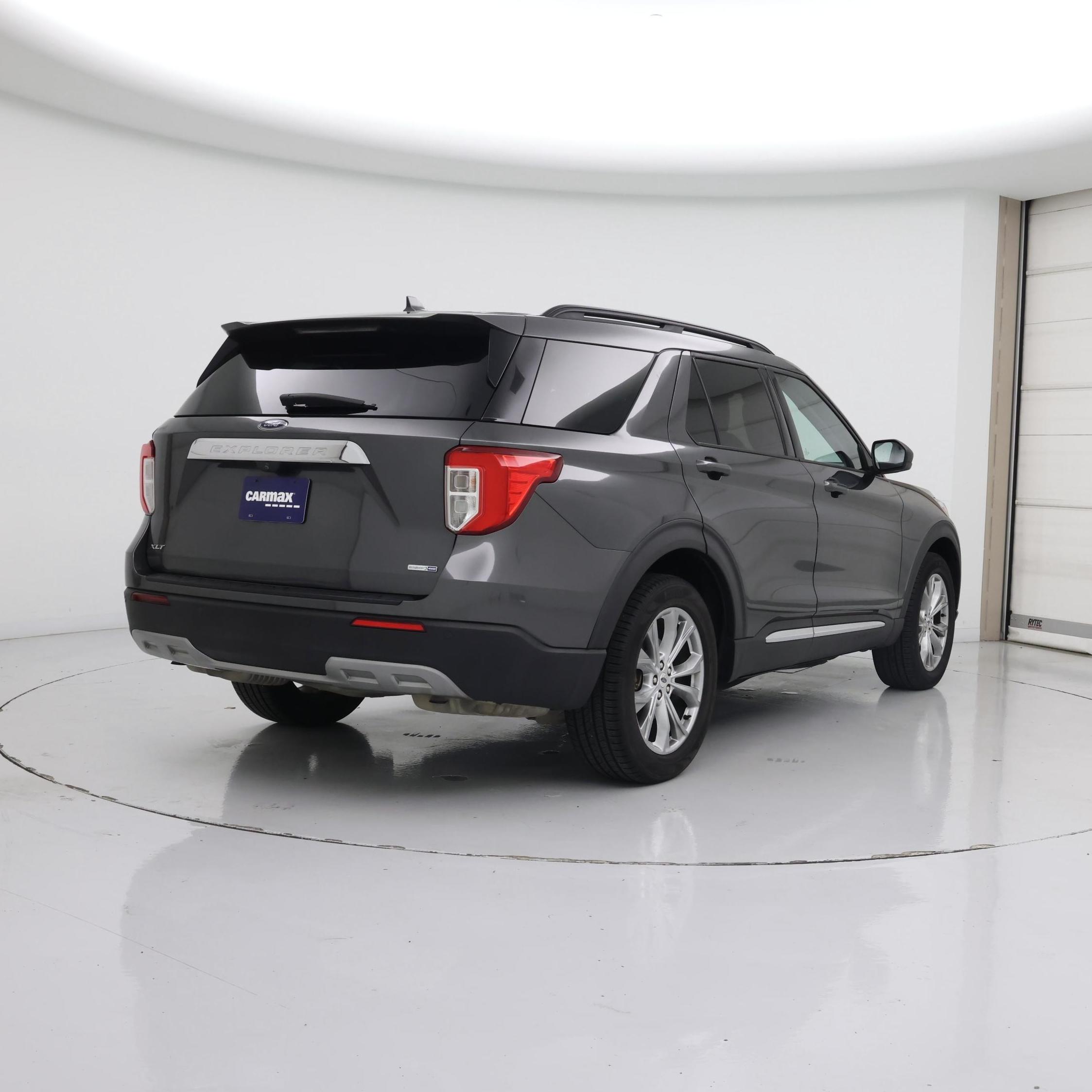 Thumbnail: 2020 Ford Explorer - 8