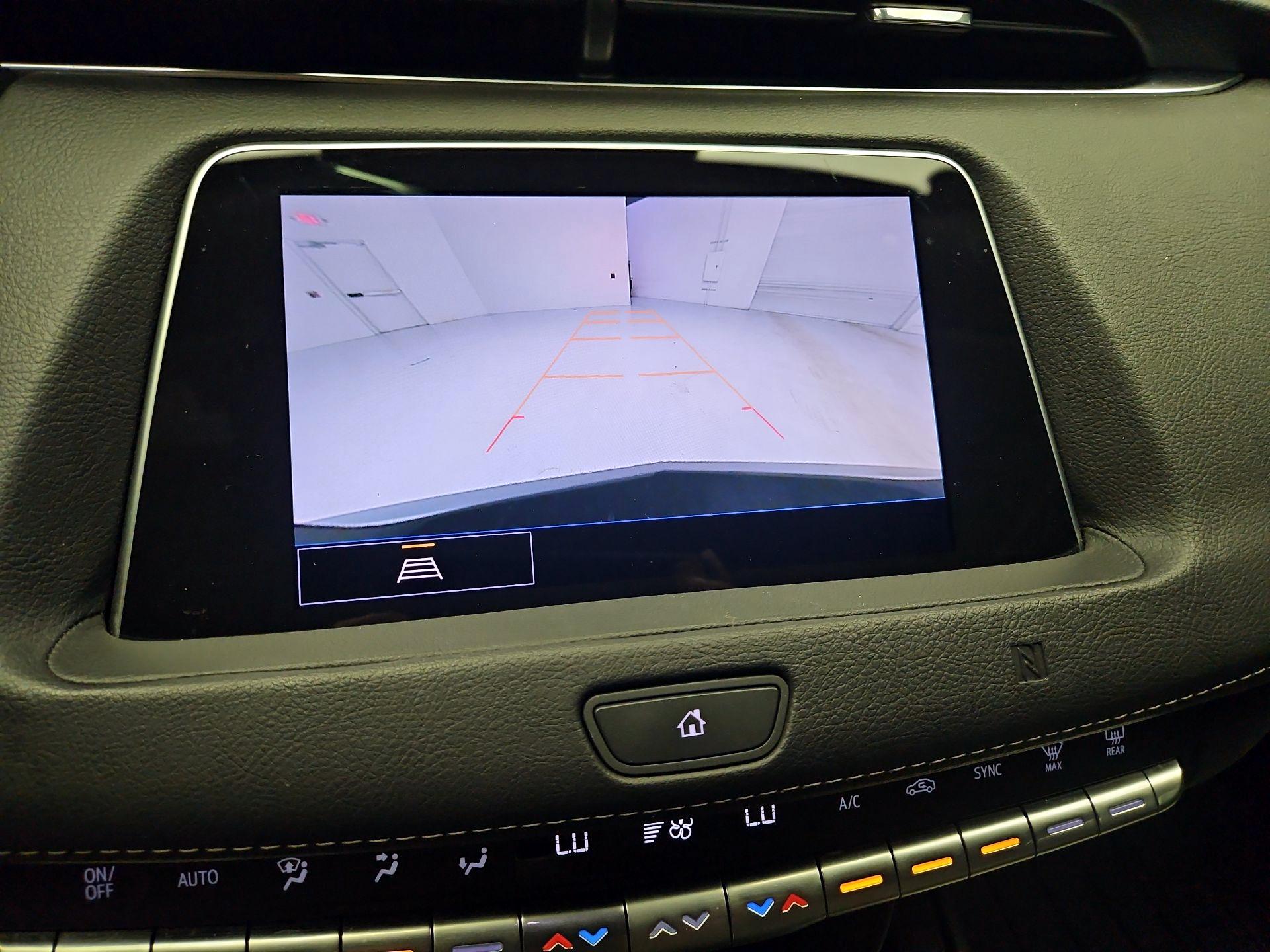 Thumbnail: 2021 Cadillac XT4 - 12
