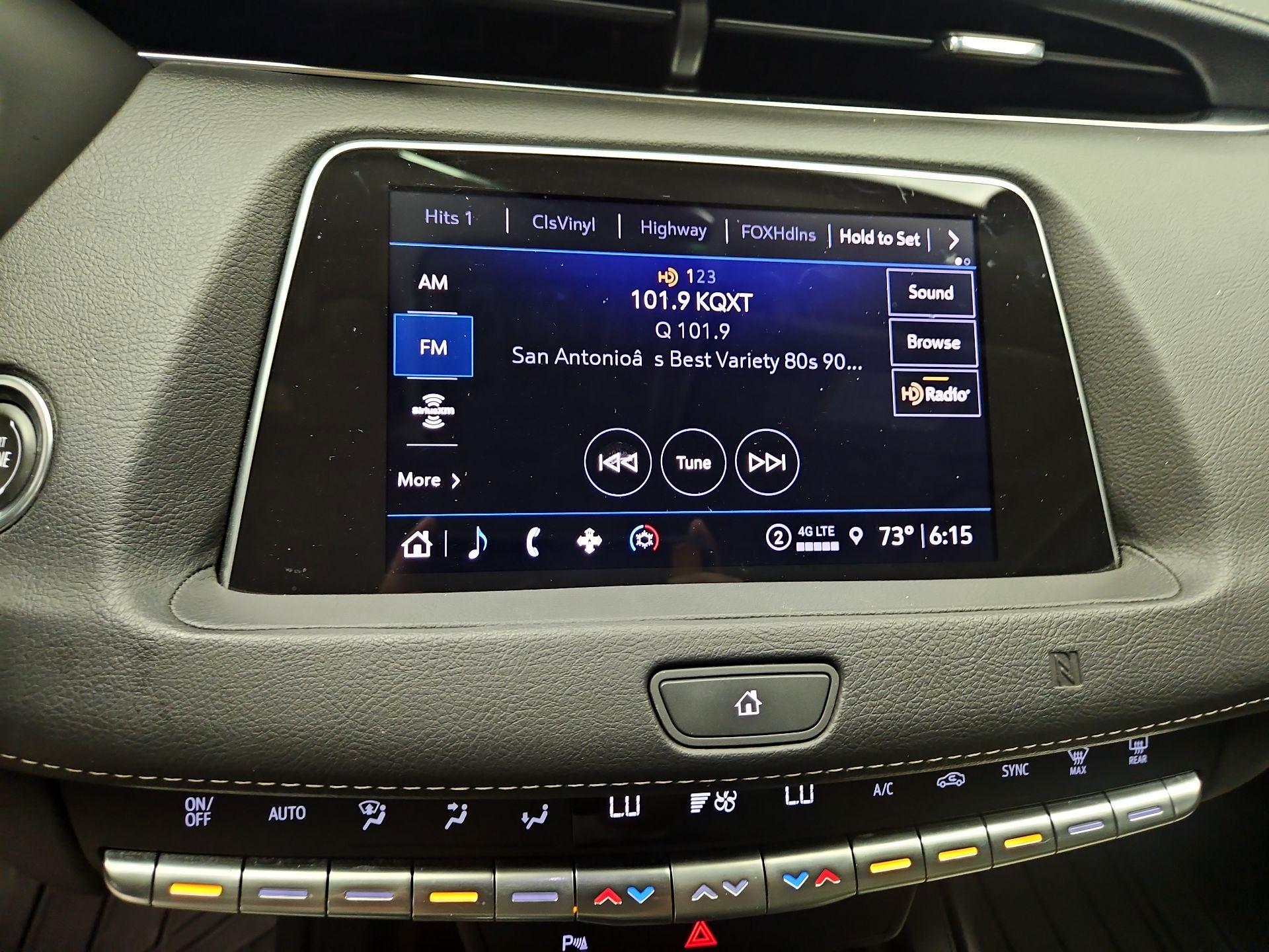Thumbnail: 2021 Cadillac XT4 - 13