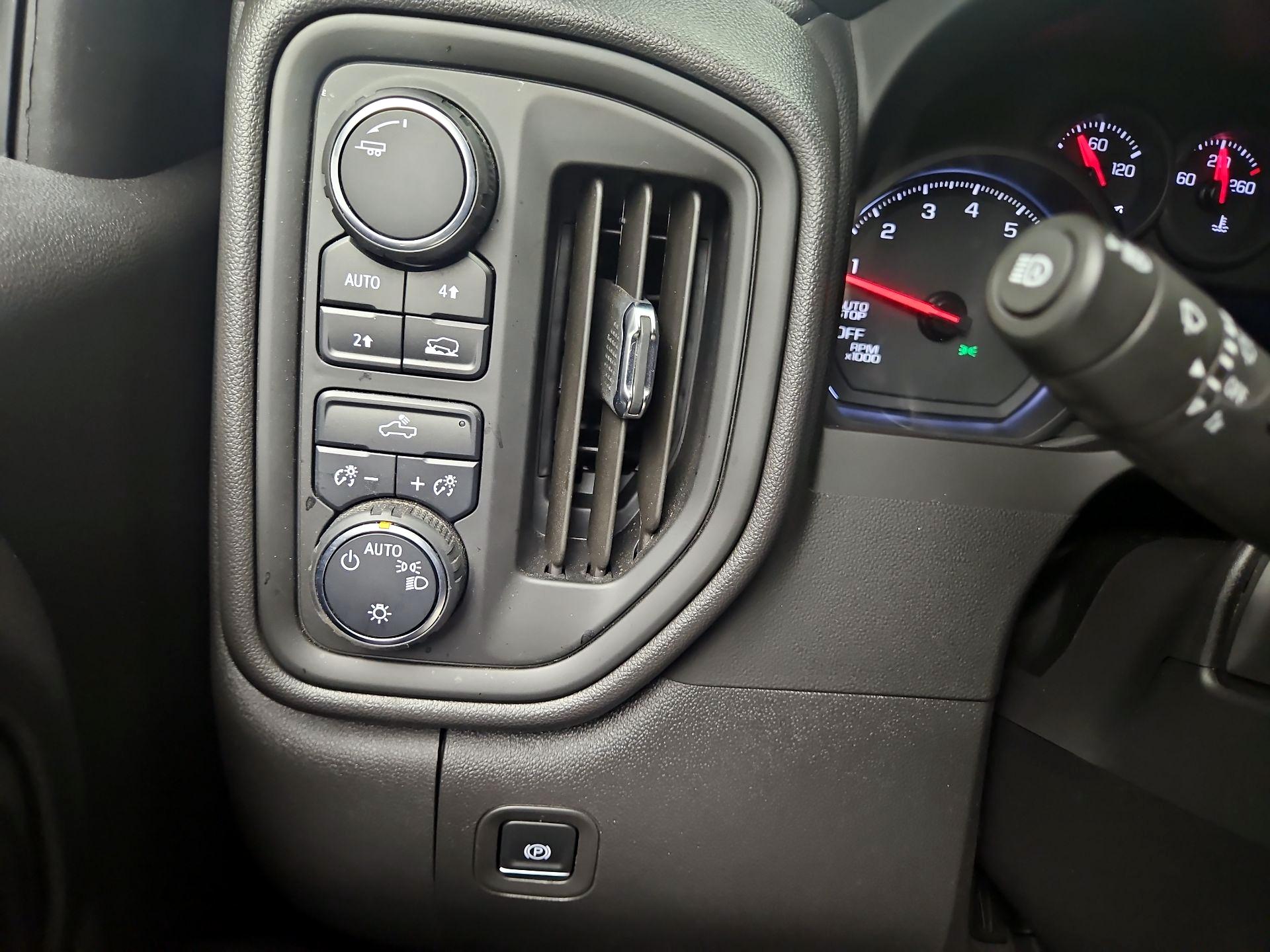 Thumbnail: 2025 Chevrolet Silverado 1500 - 11