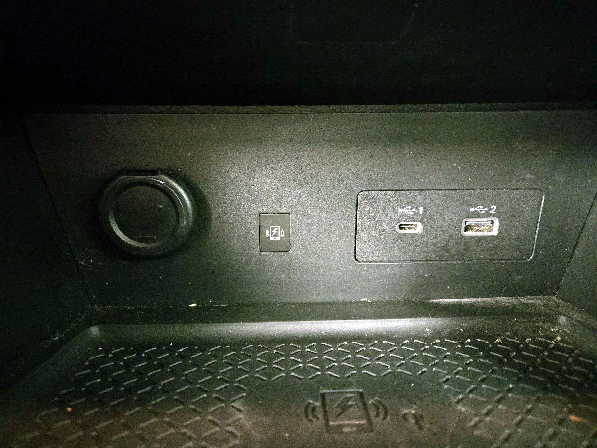 Thumbnail: 2022 Nissan Pathfinder - 19